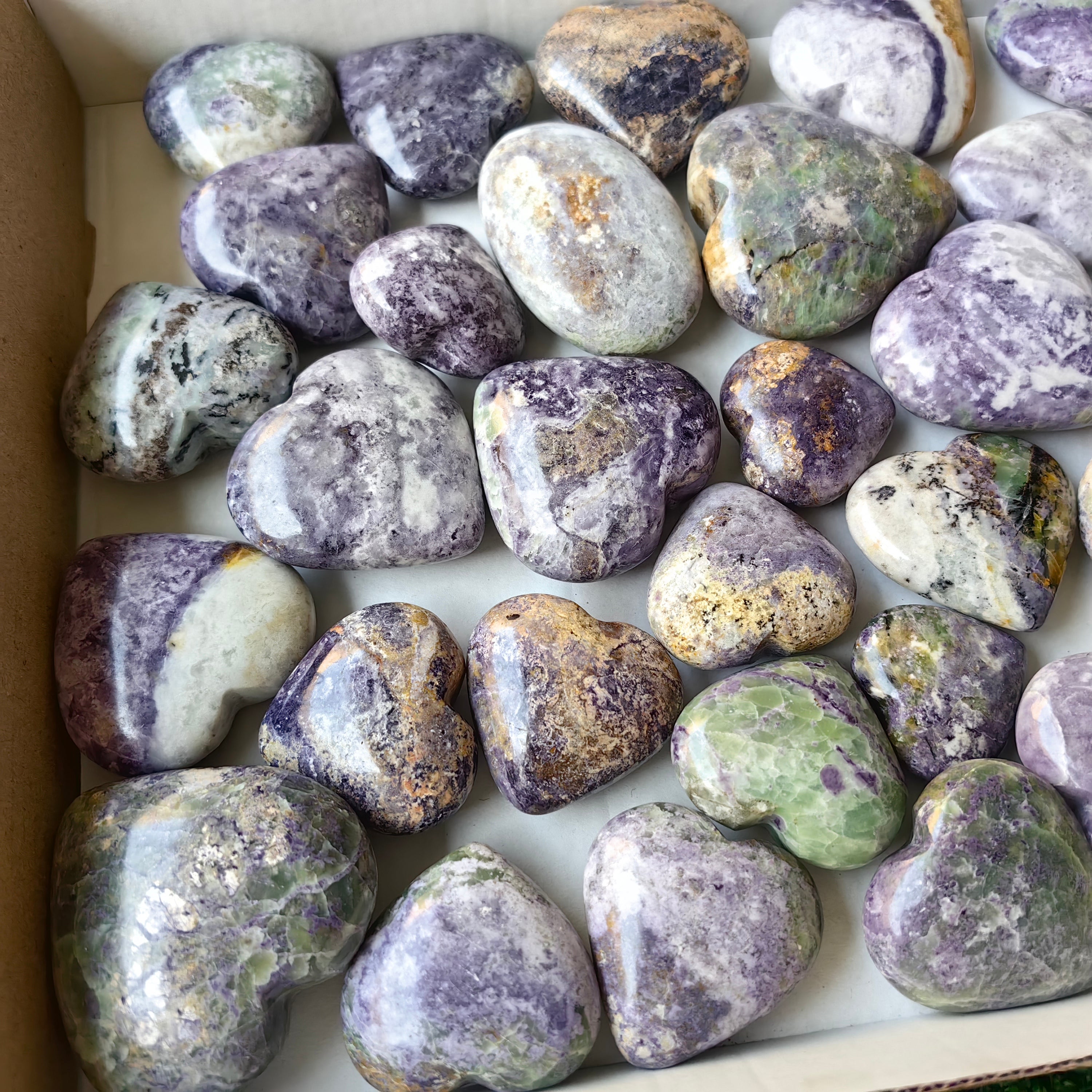 37 pc bolivianite hearts