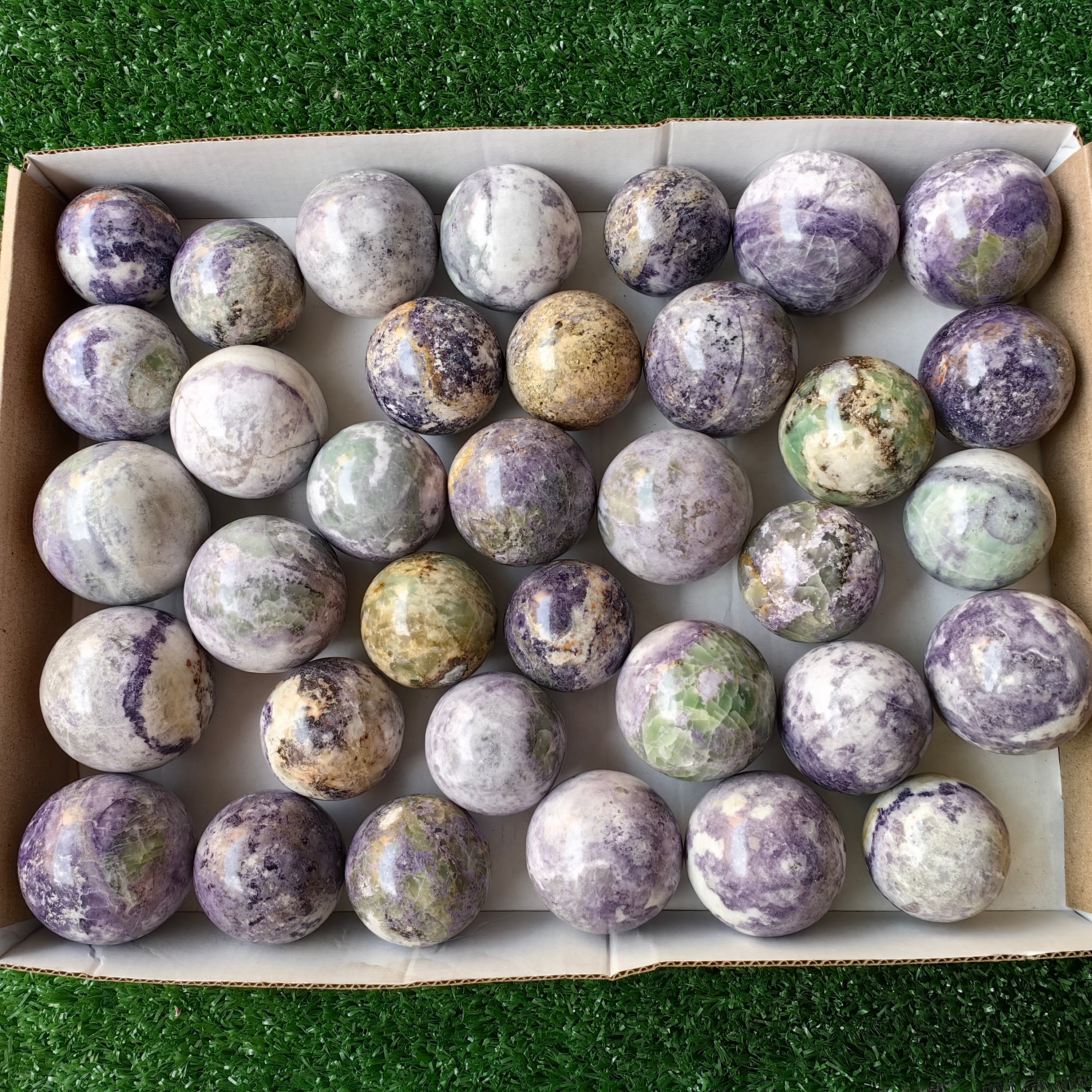 35 bolivianite spheres