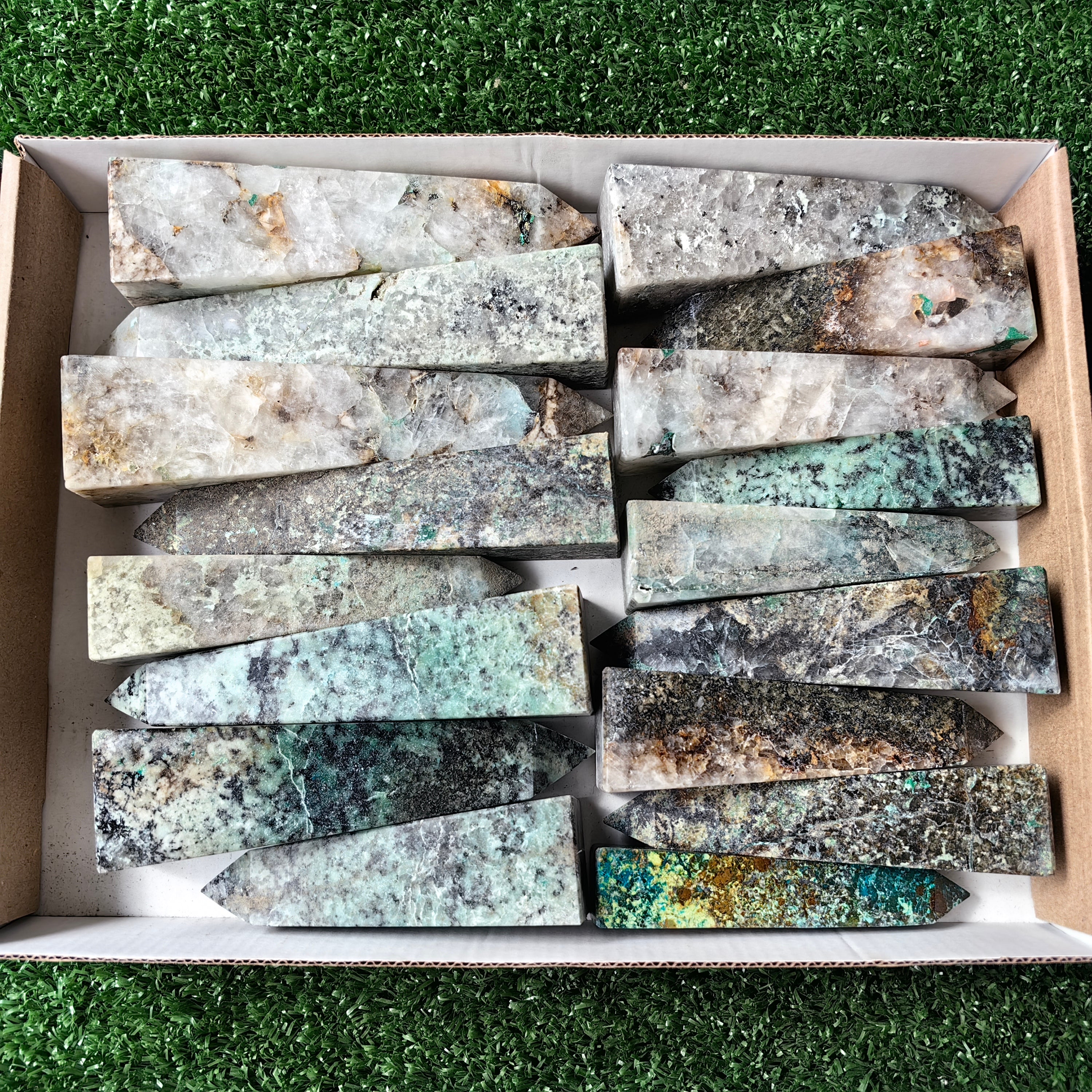 17 pc chrysocolla quartz towers
