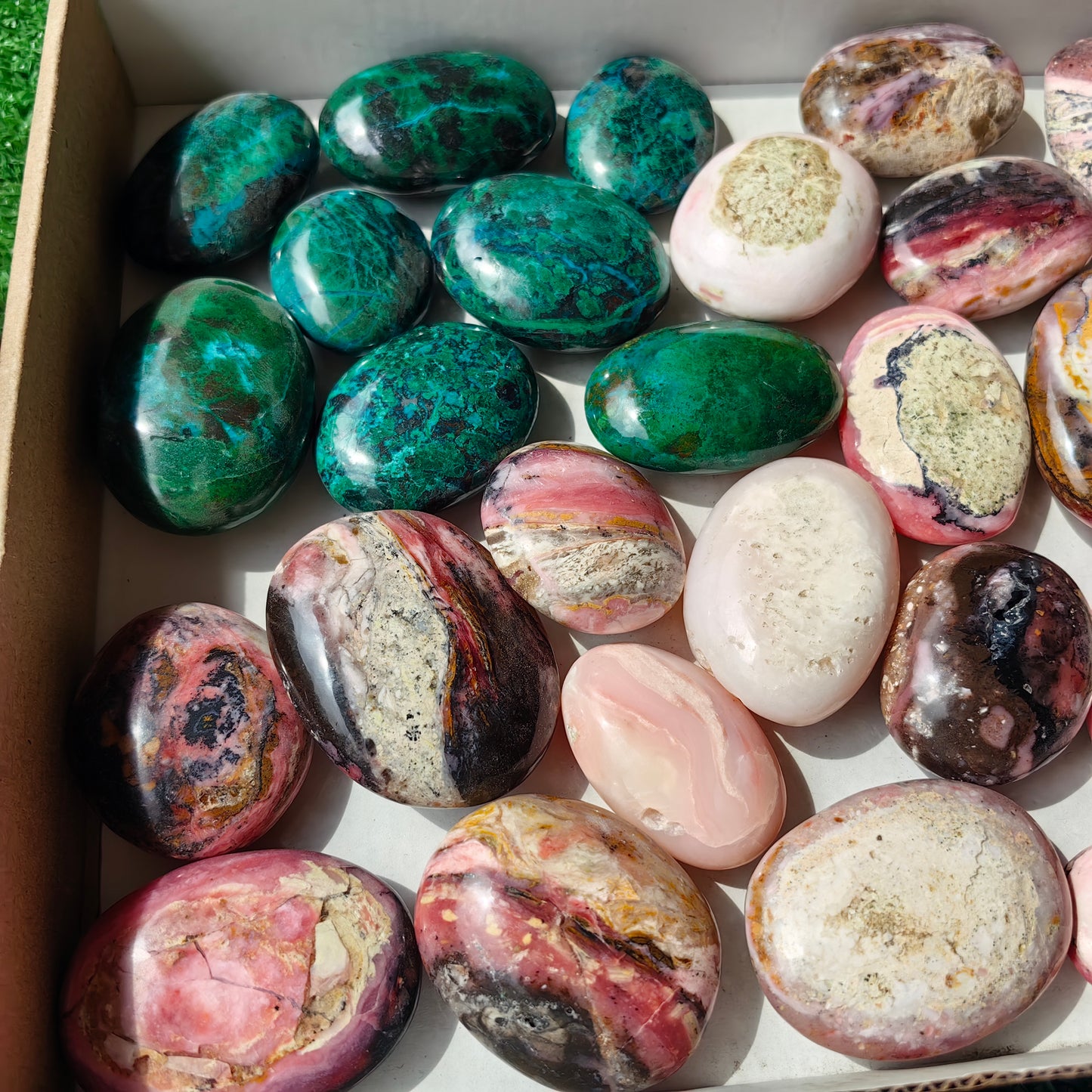 32 pc pink opal & chrysocolla palms