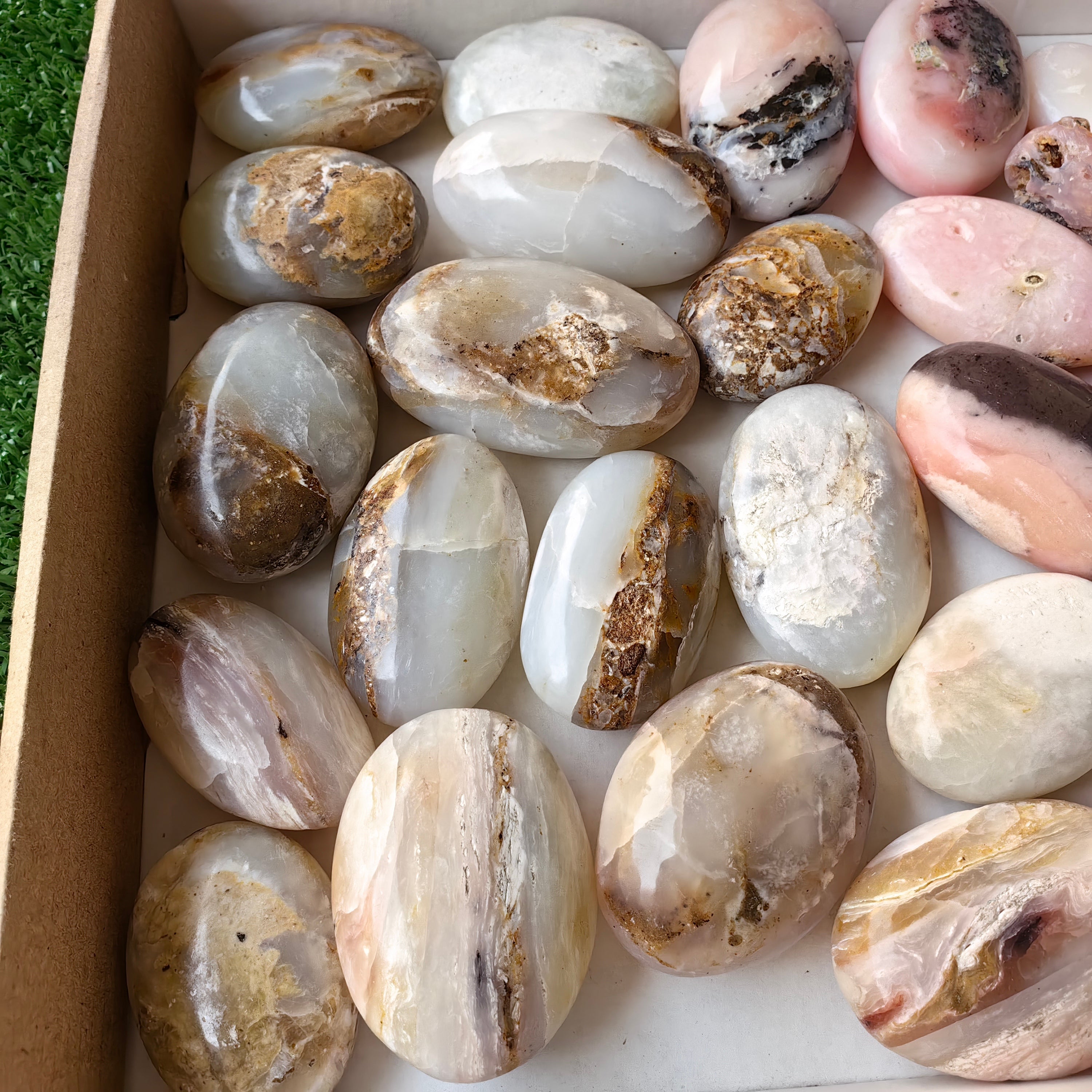 33 pc pink opal & blue opal palms