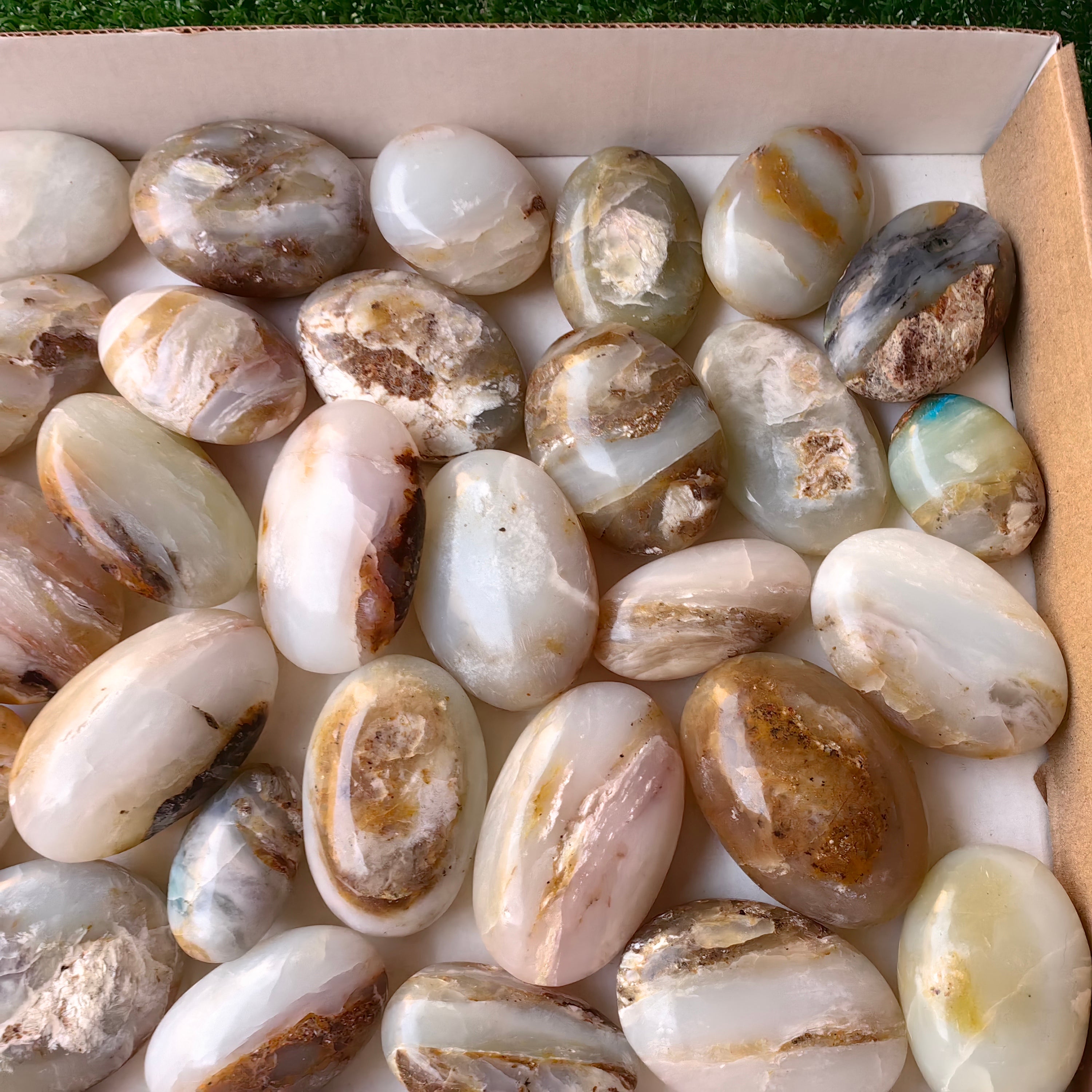 33 pc blue opal palms