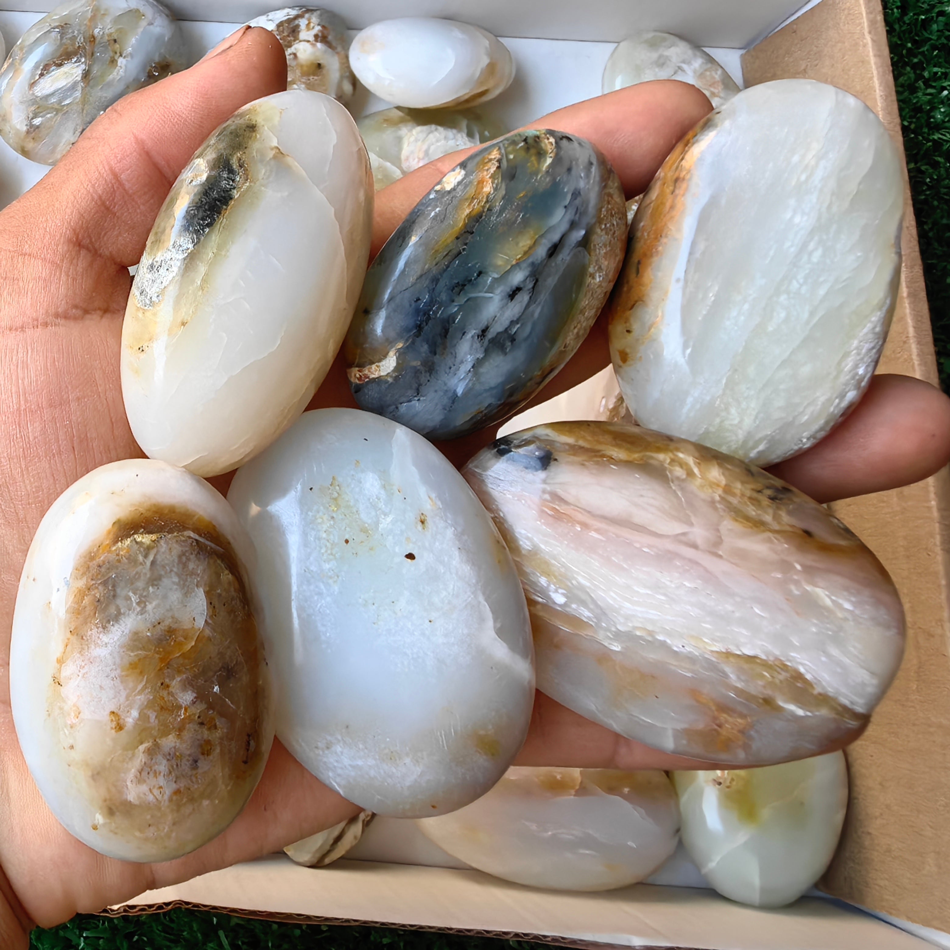 33 pc blue opal palms