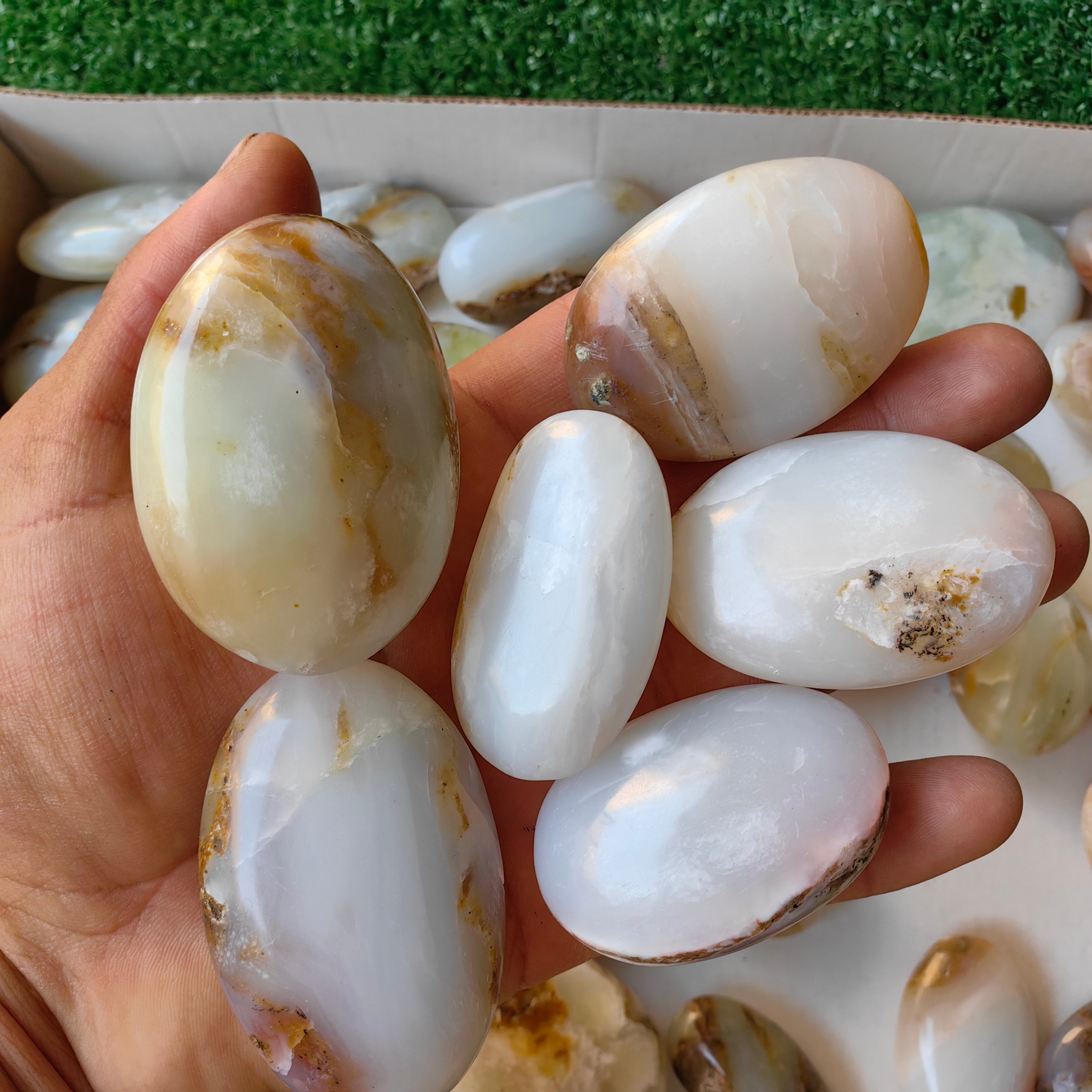38 pc blue opal palms