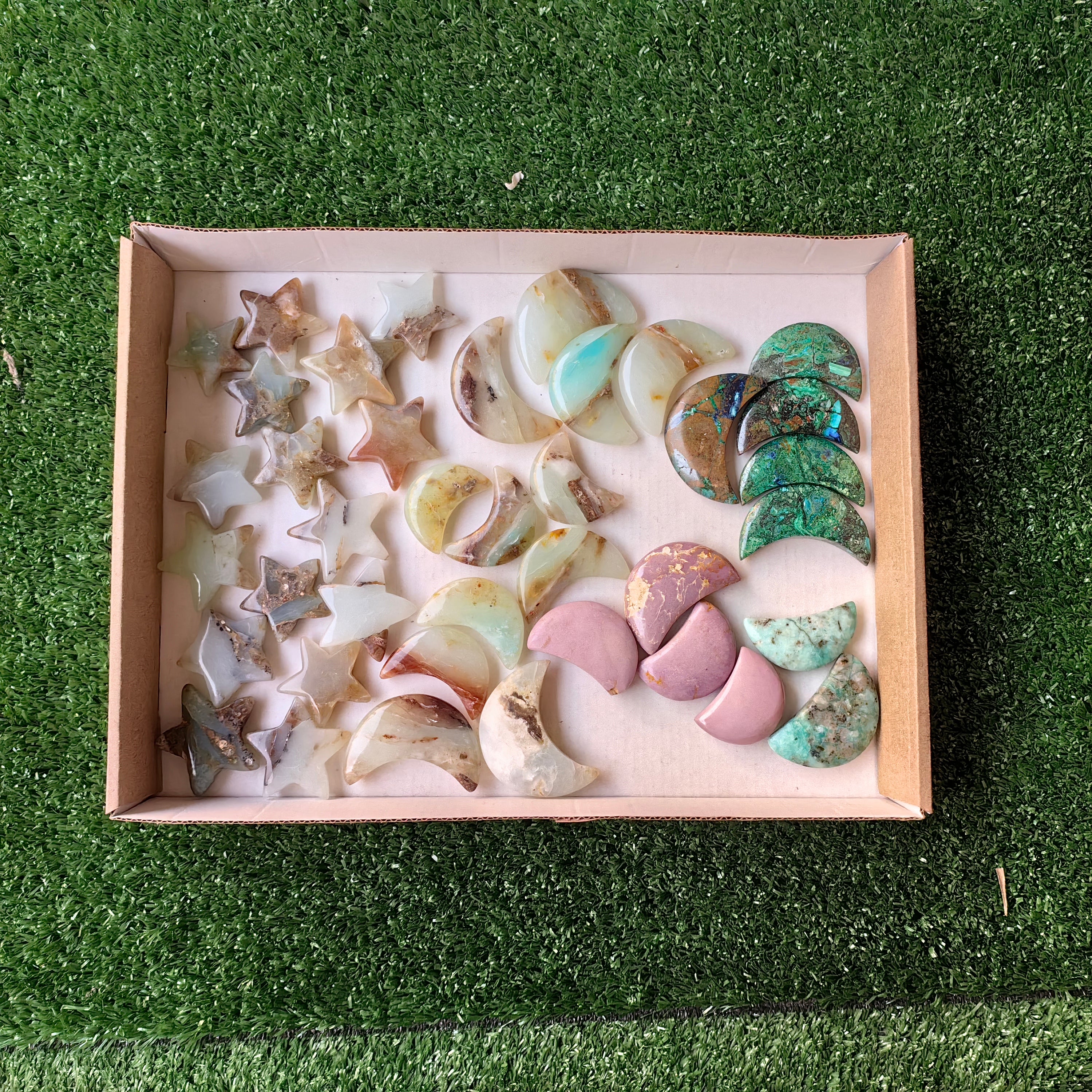 39 pc moons and star carving stones