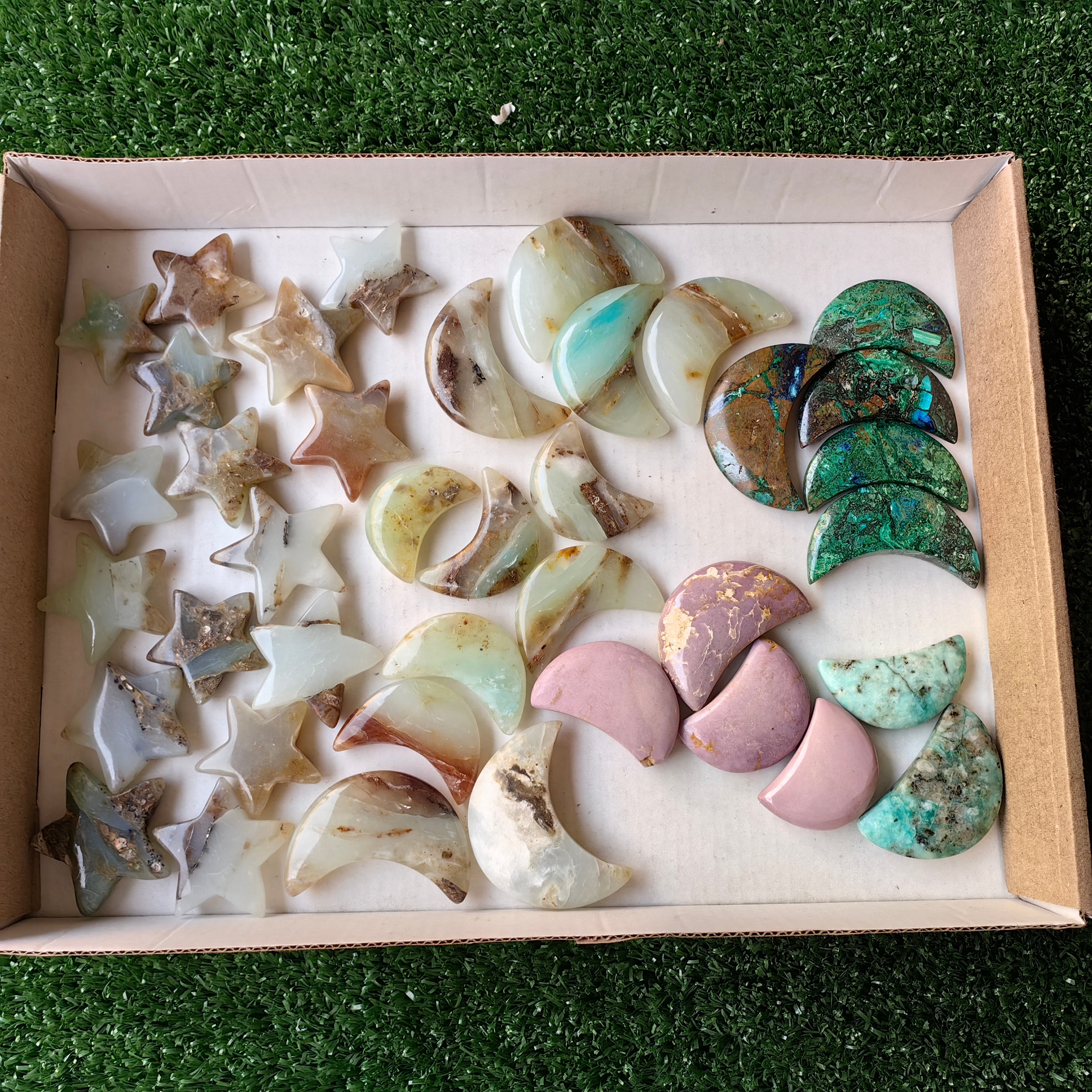 39 pc moons and star carving stones