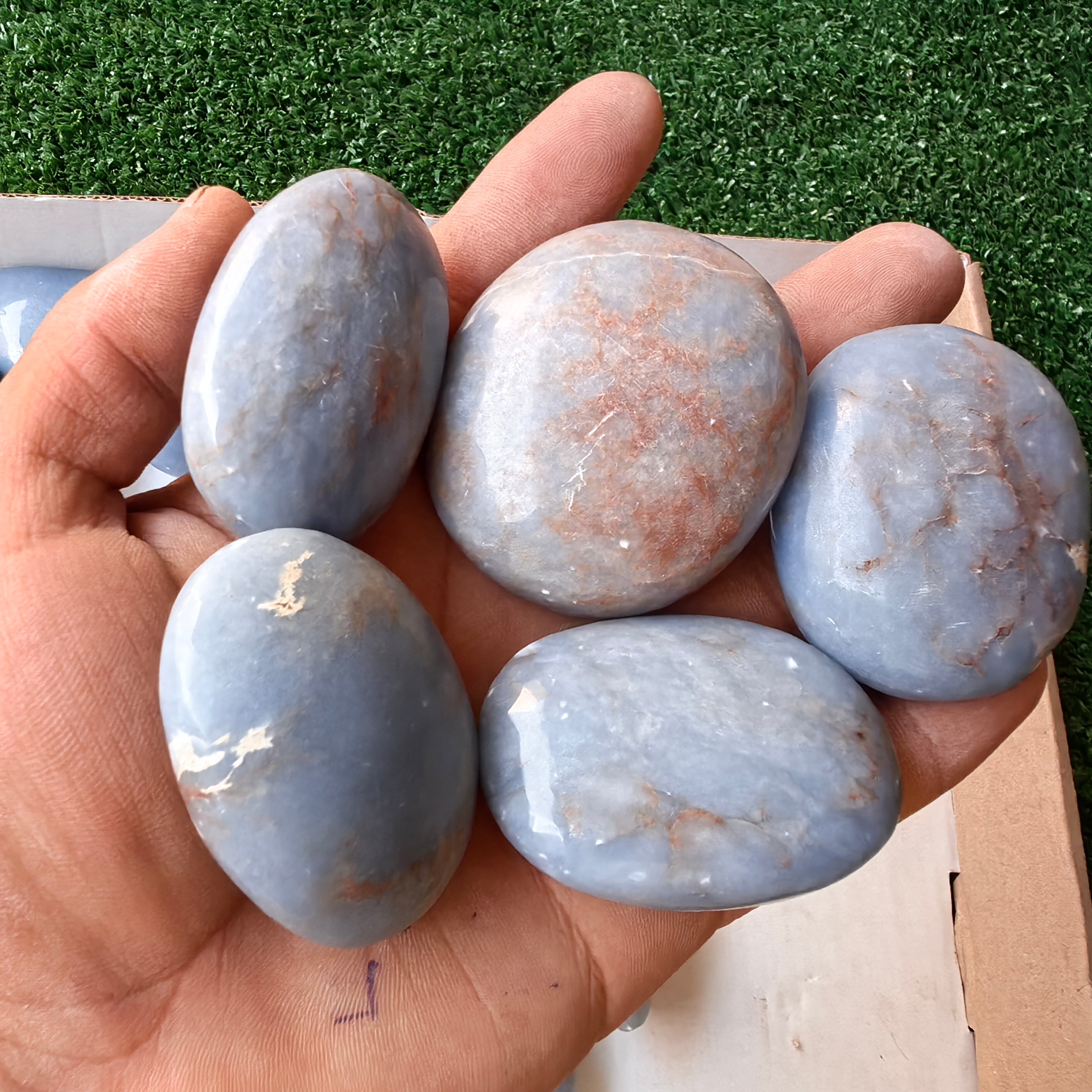31 pc angelite palms and hearts