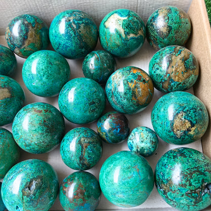 26 pc malachite spheres