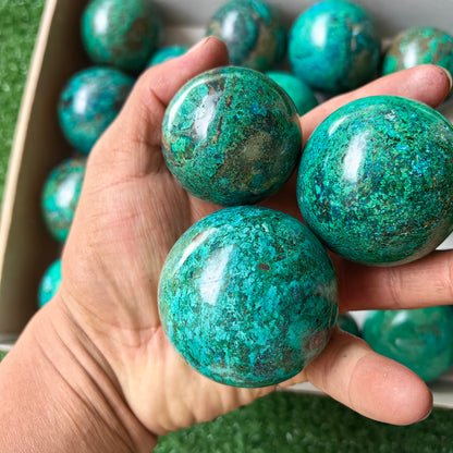 26 pc malachite spheres