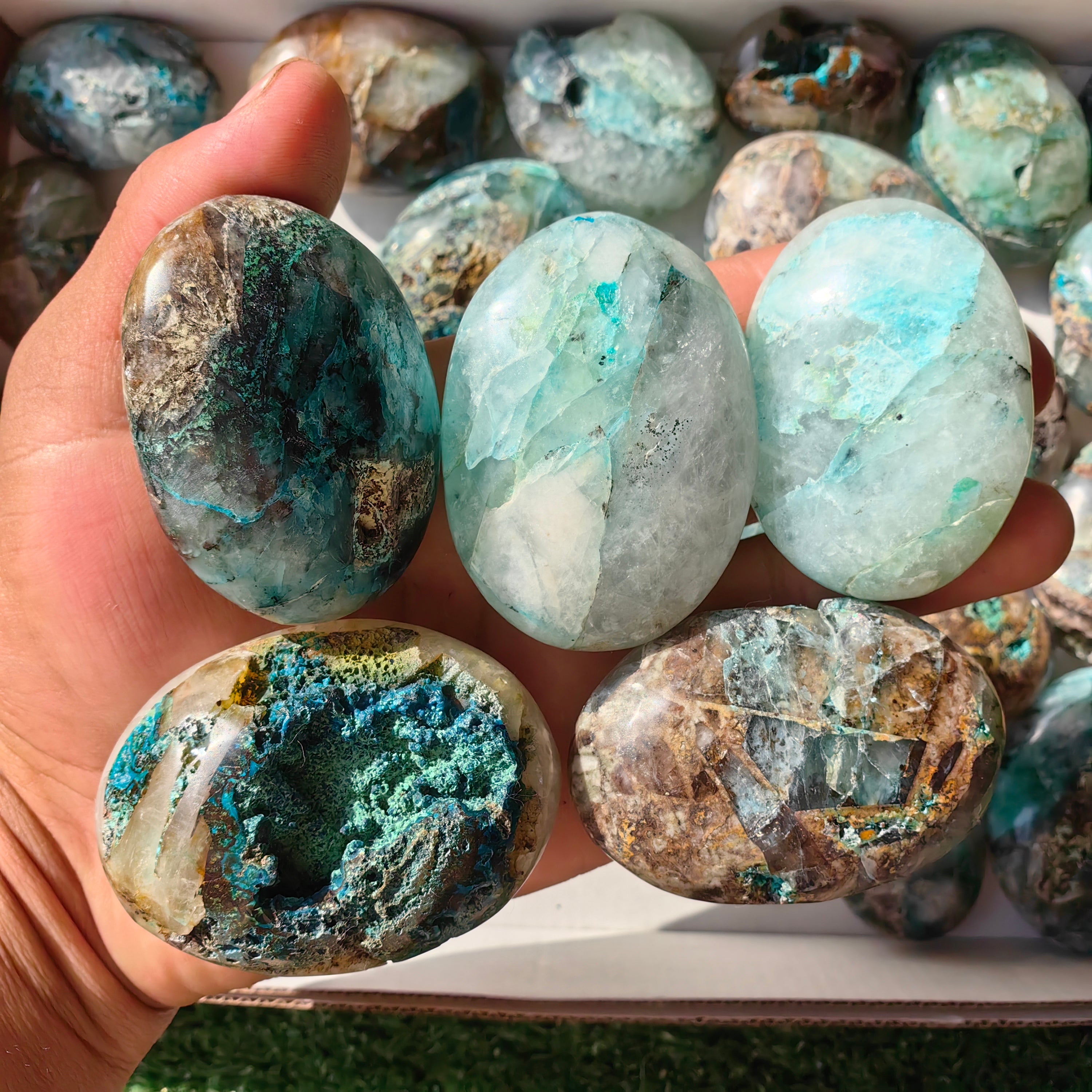 29 pc chrysocolla quartz palms