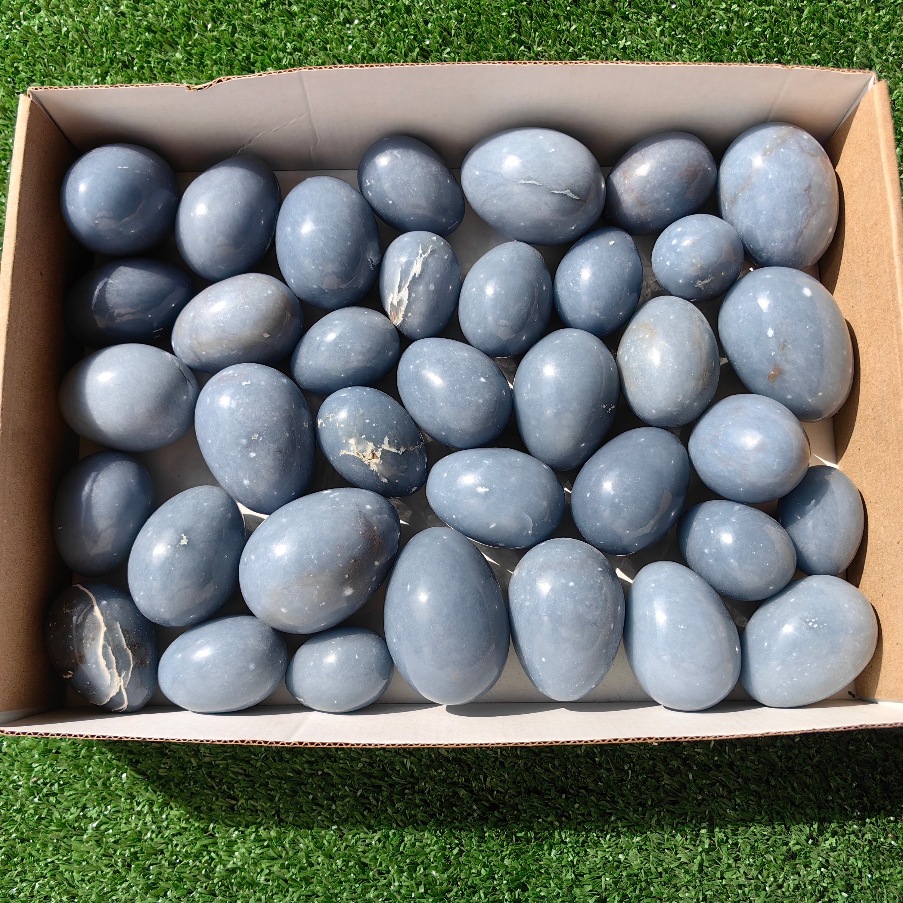 36 angelite hearts