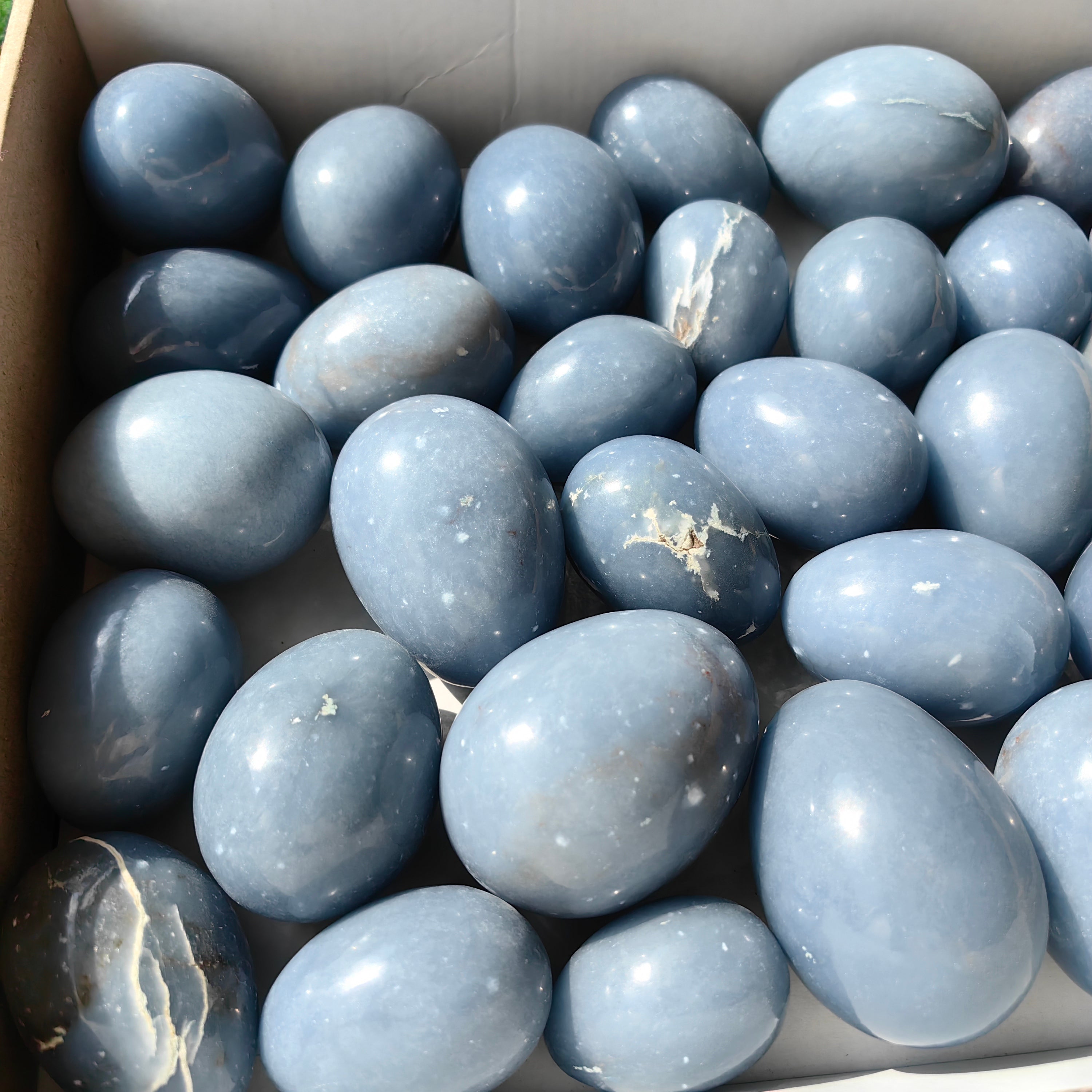 36 angelite hearts