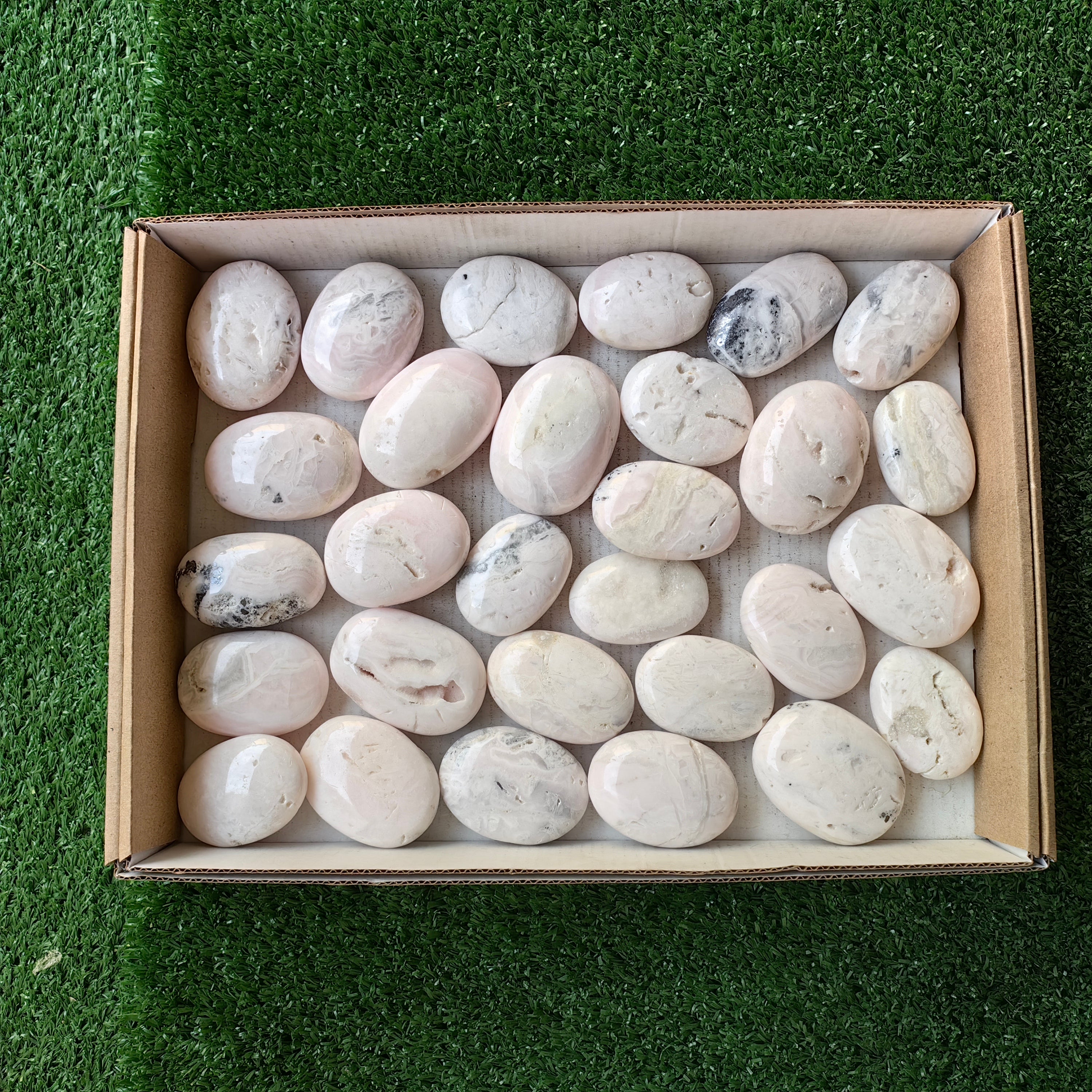27 pc mangano calcite palm