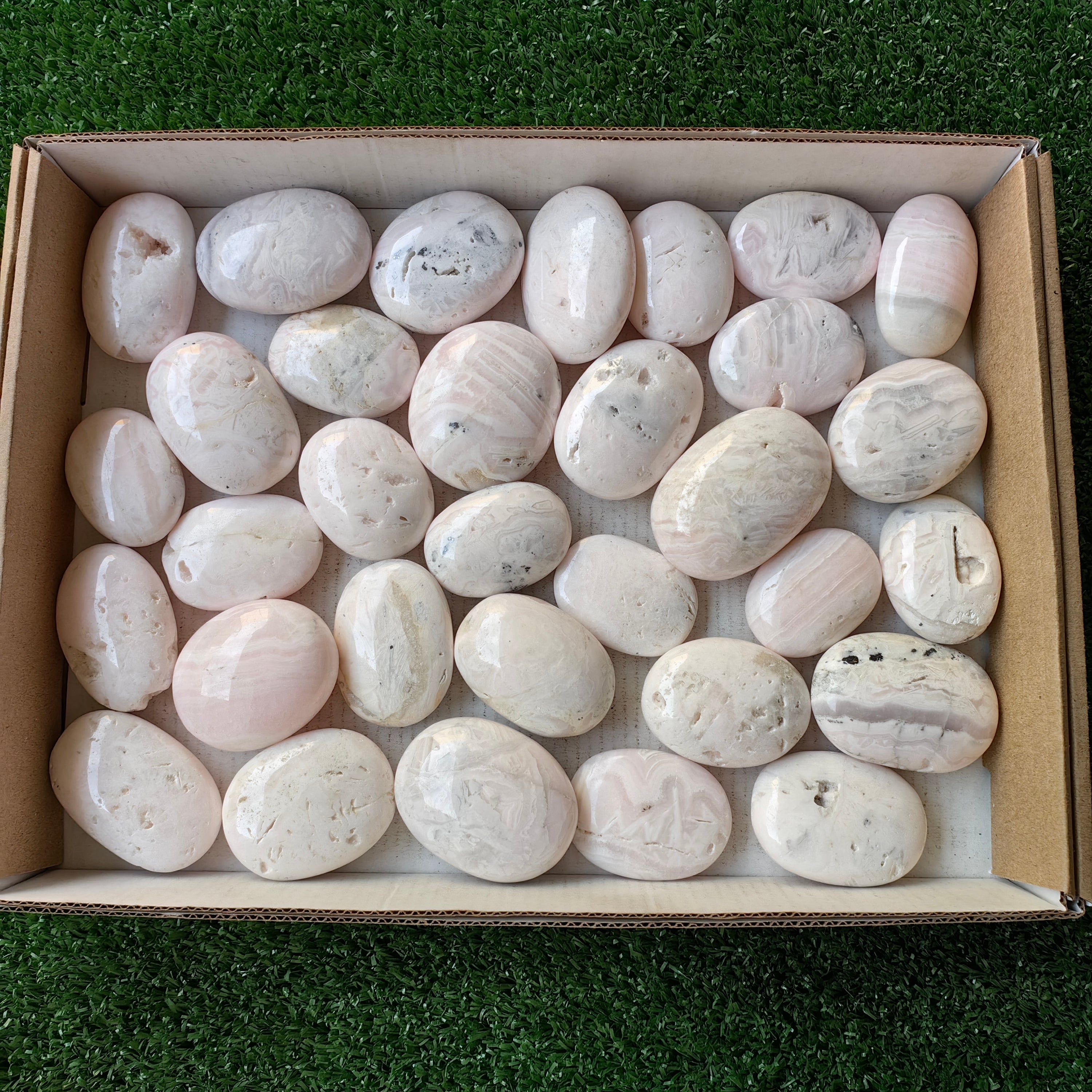 32 pc mangano calcite palm