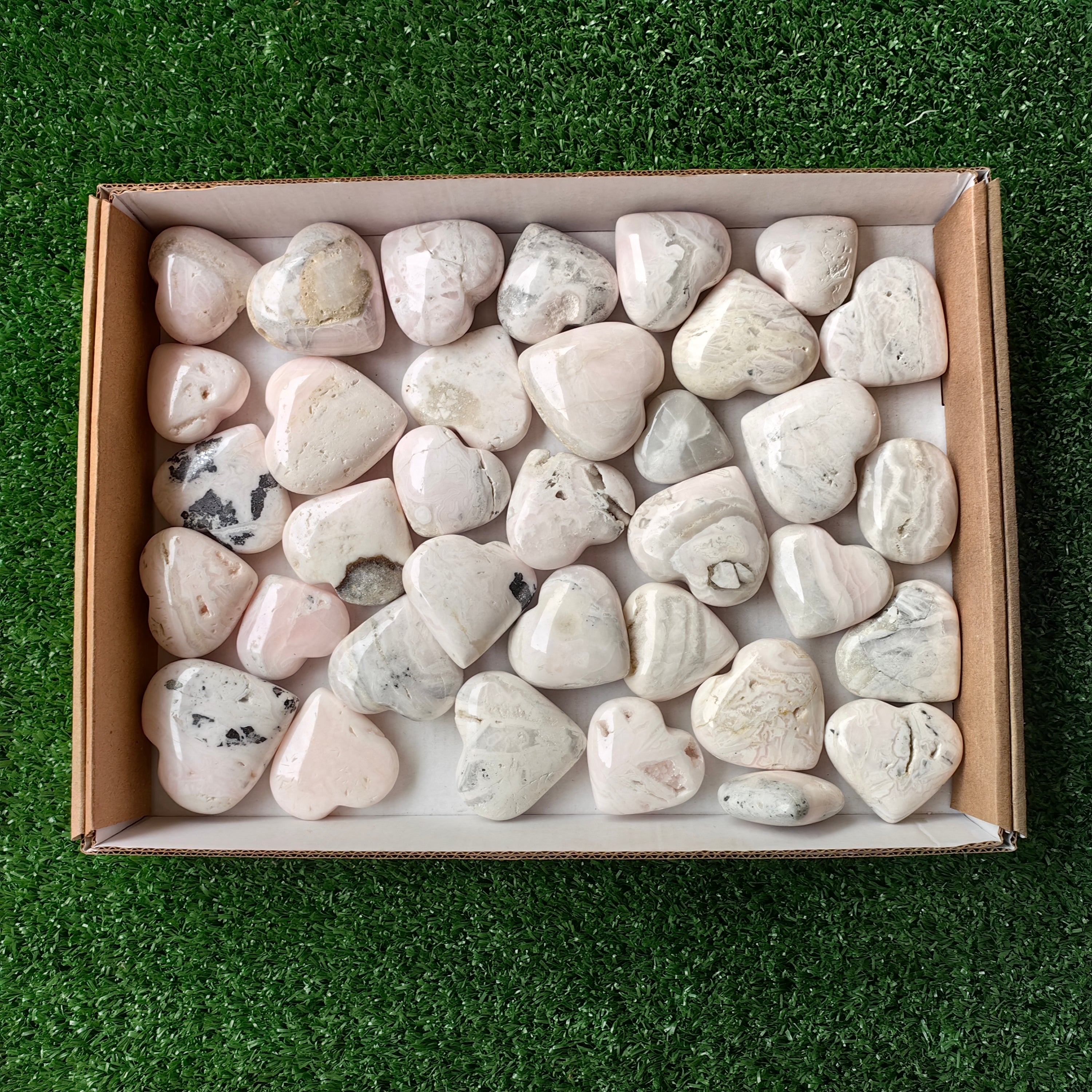 35 pc mangano calcite hearts
