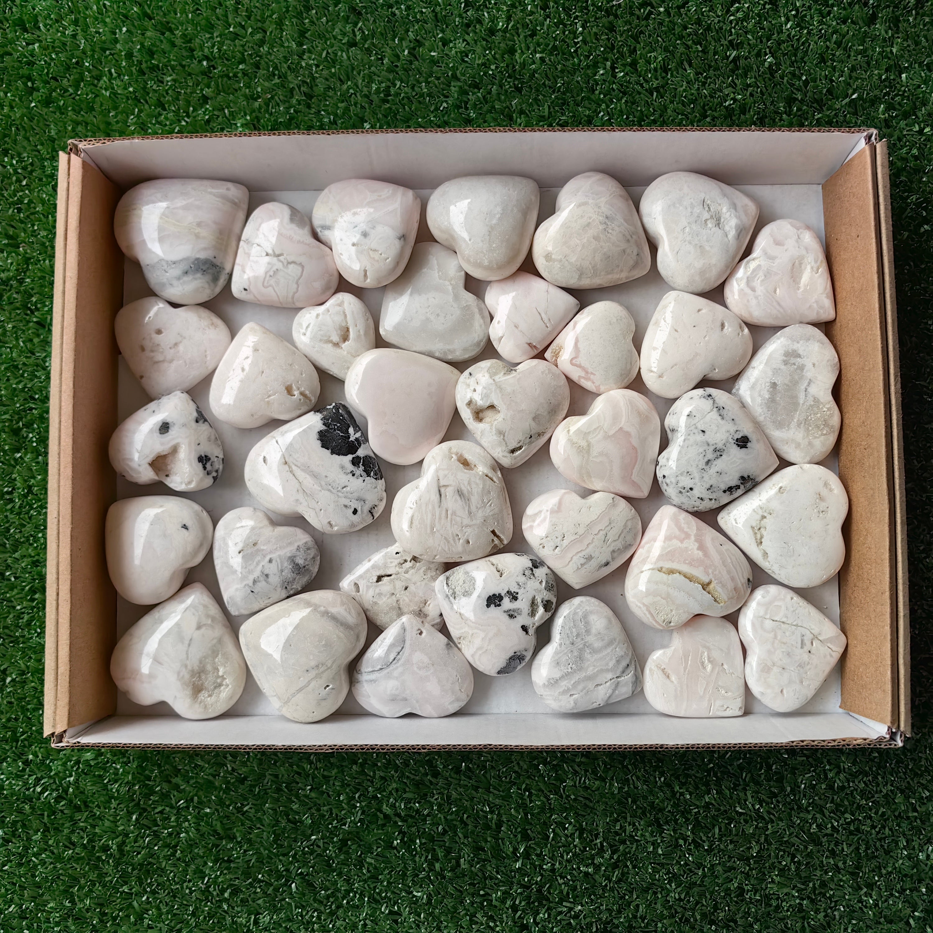 35 pc mangano calcite hearts