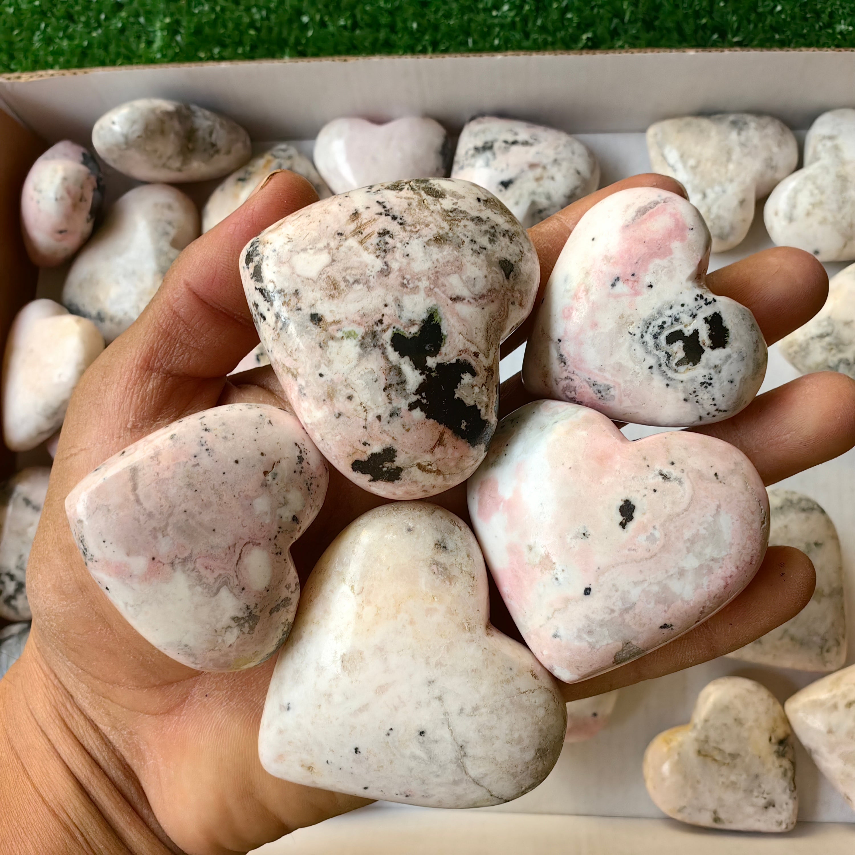 30 pc mangano calcite with rhodonite hearts