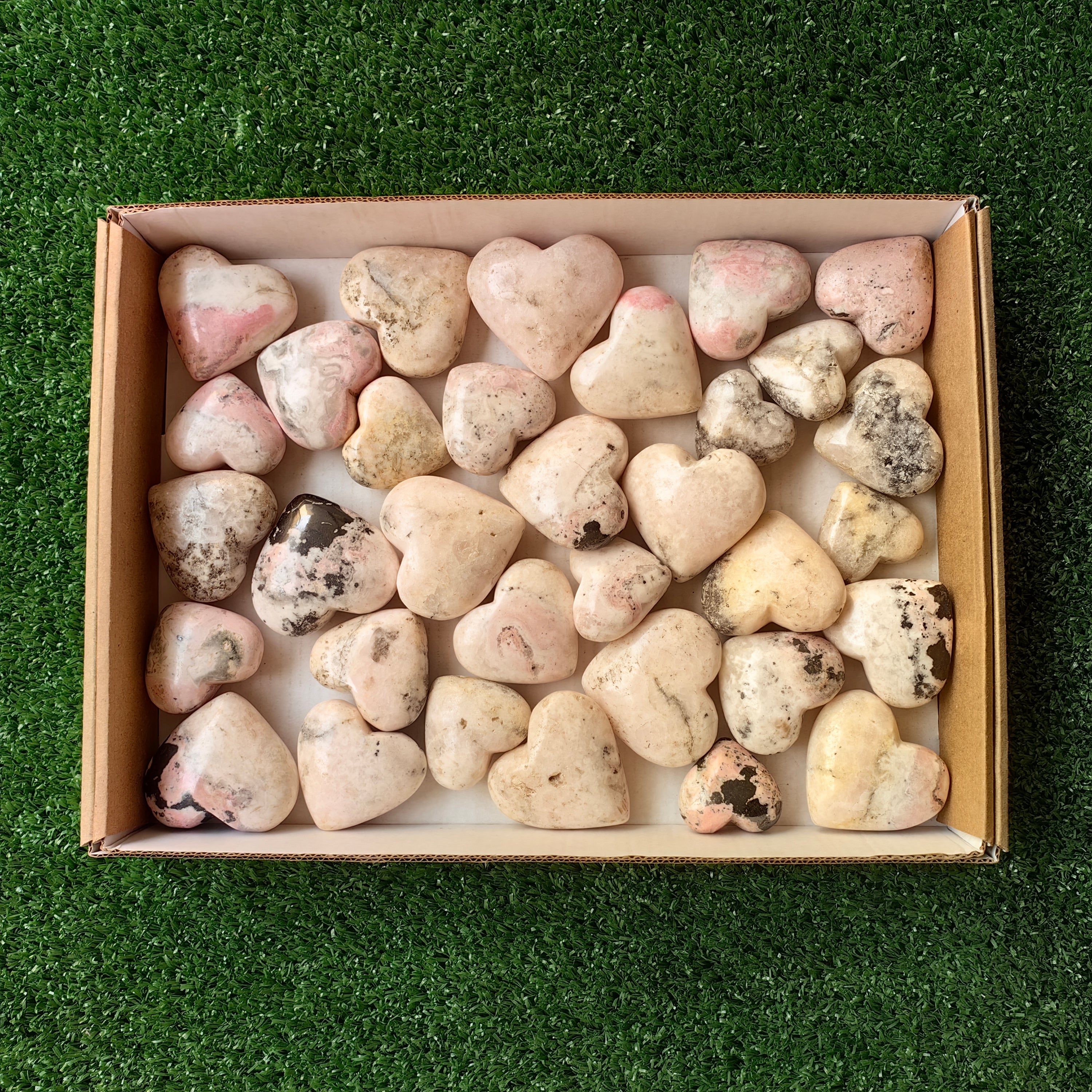 33 pc mangano calcite with rhodonite hearts