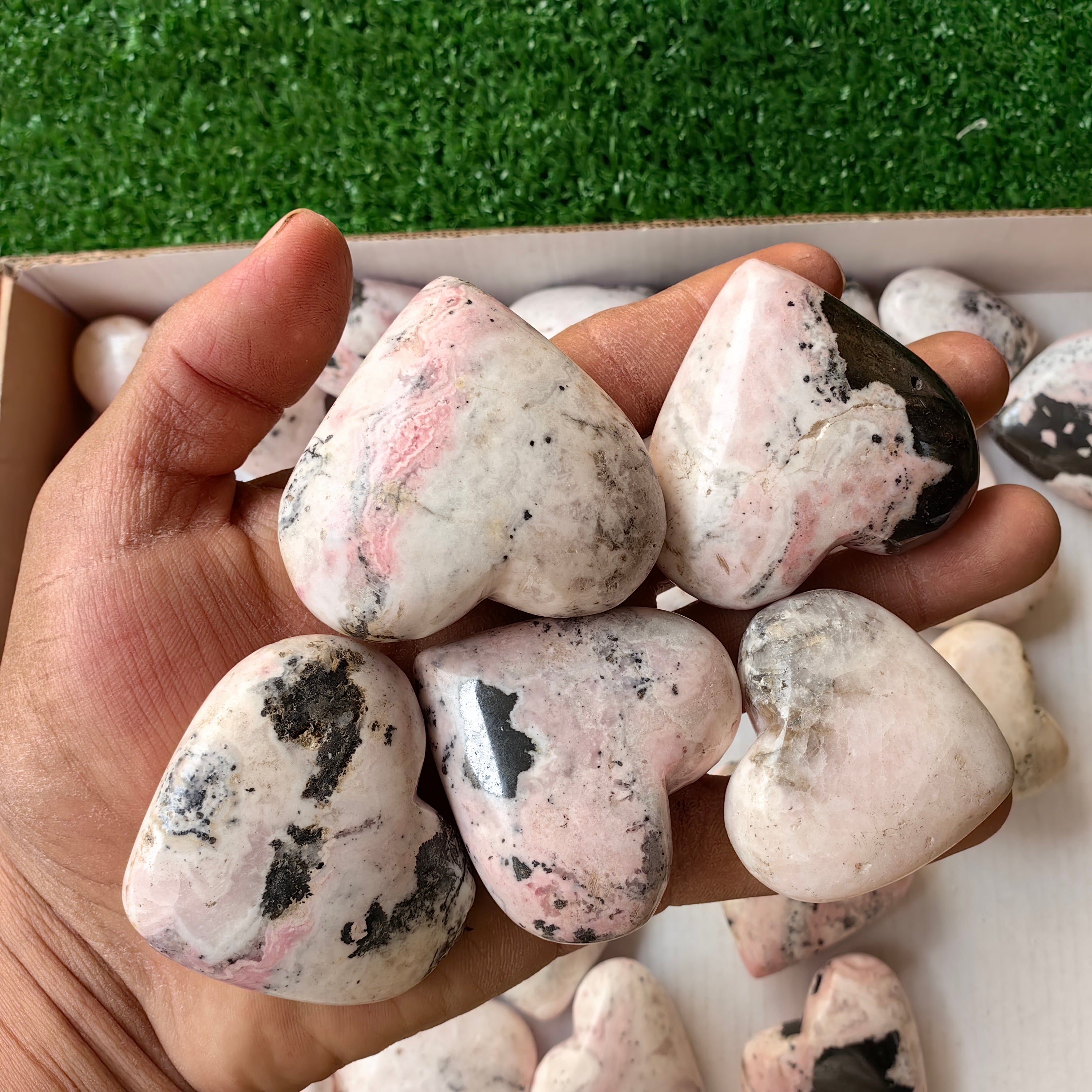 31 pc mangano calcite with rhodonite hearts