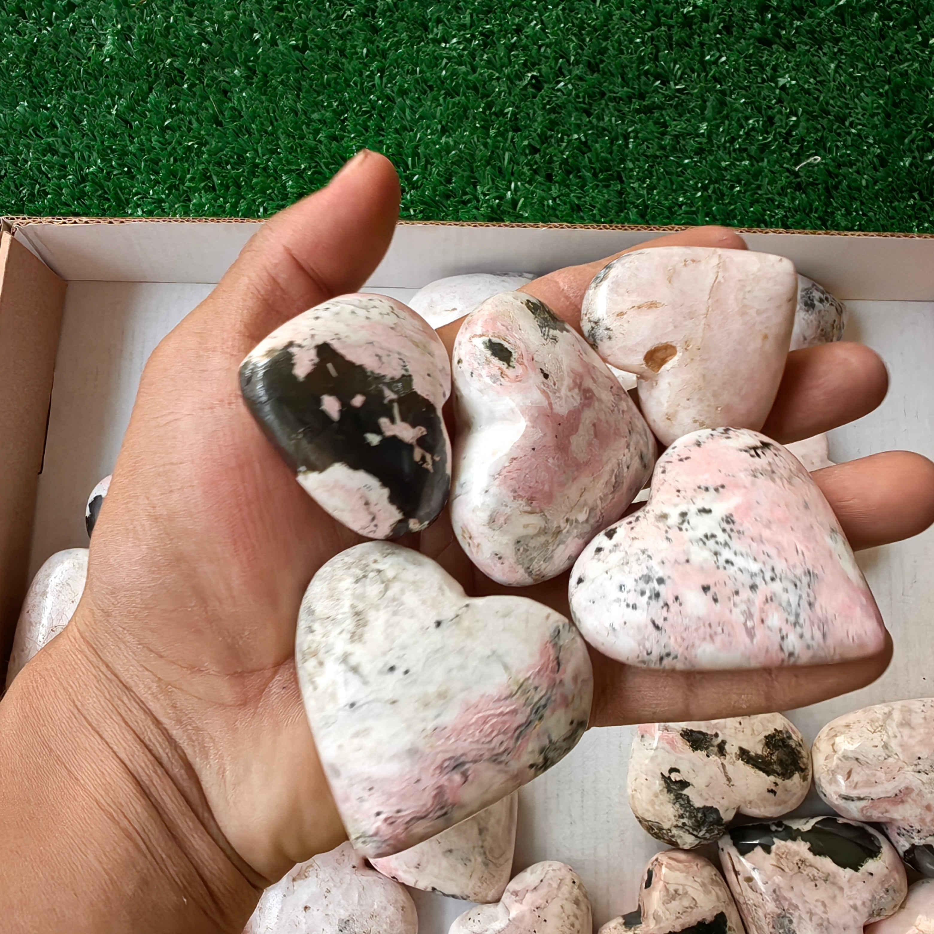 31 pc mangano calcite with rhodonite hearts