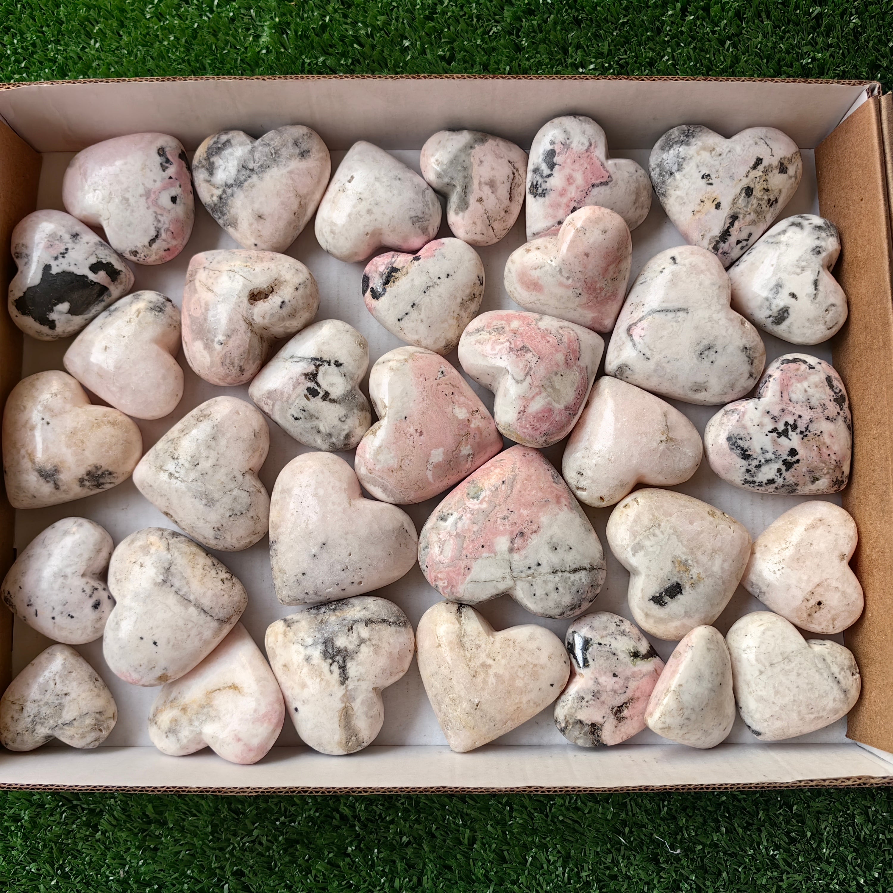 33 pc mangano calcite with rhodonite hearts