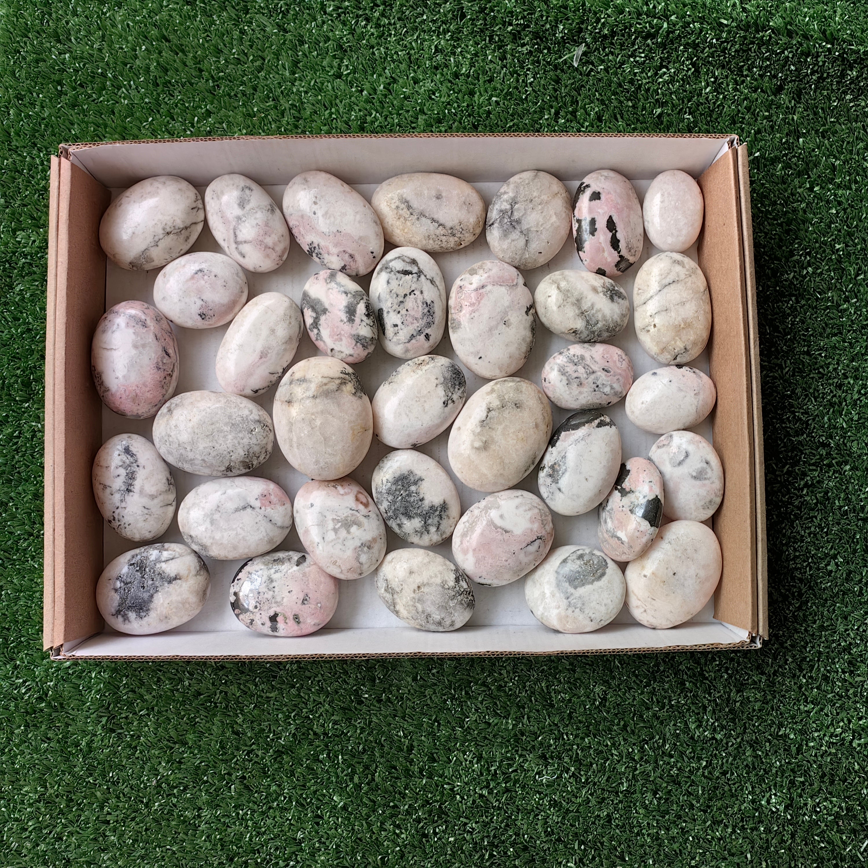 34 pc mangano calcite with rhodonite palms
