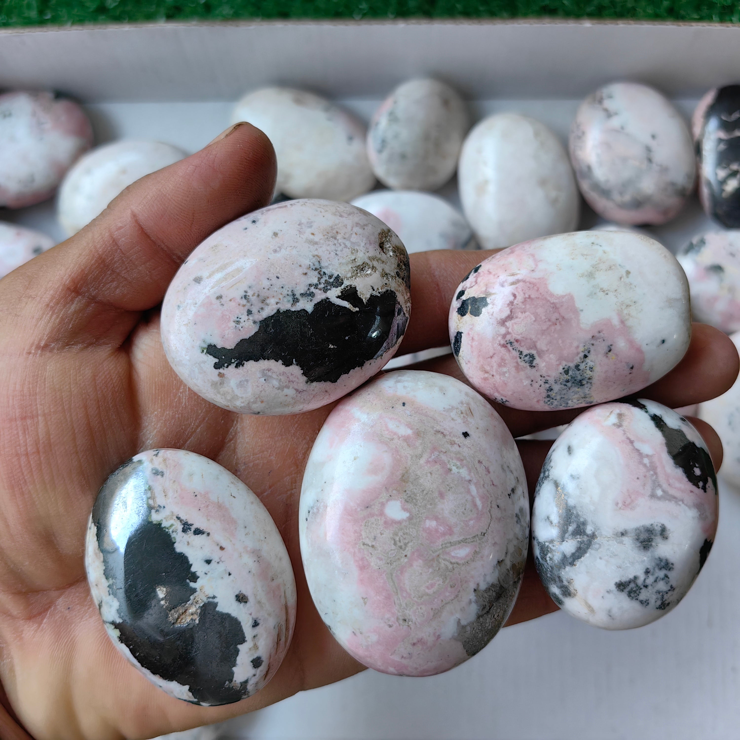 35 pc mangano calcite with rhodonite palms