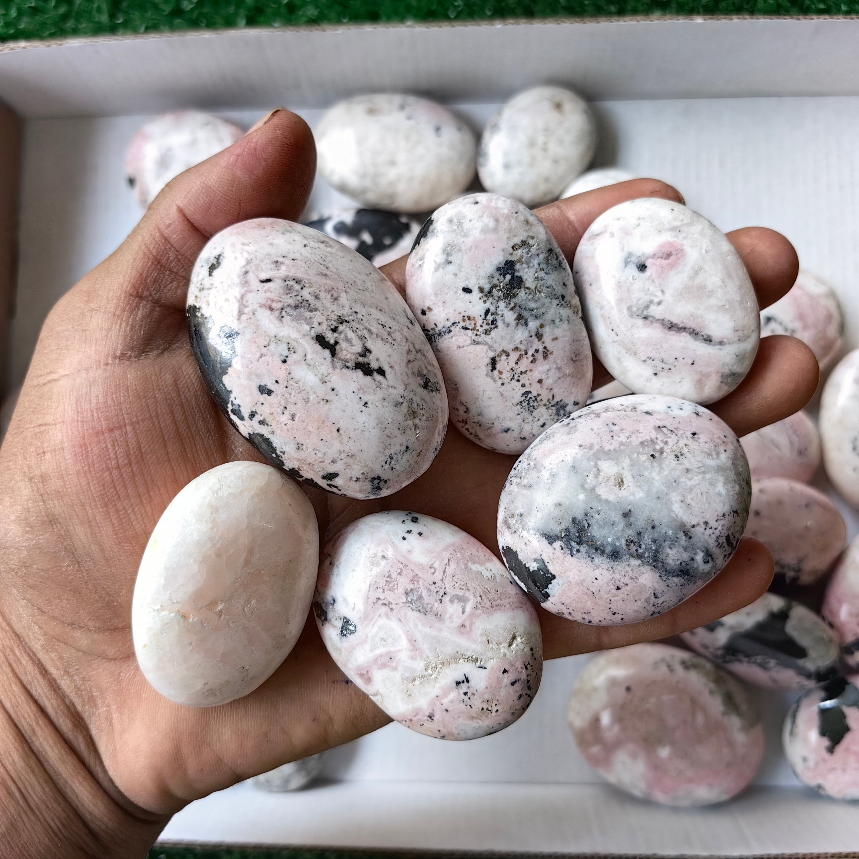 35 pc mangano calcite with rhodonite palms