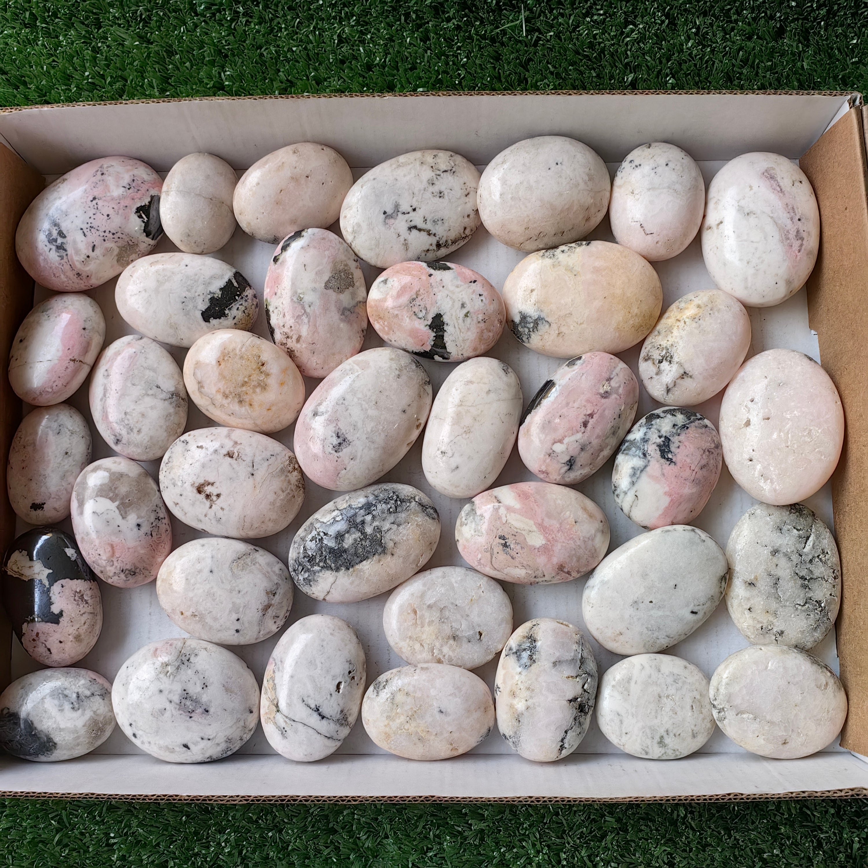 37 pc mangano calcite with rhodonite palms