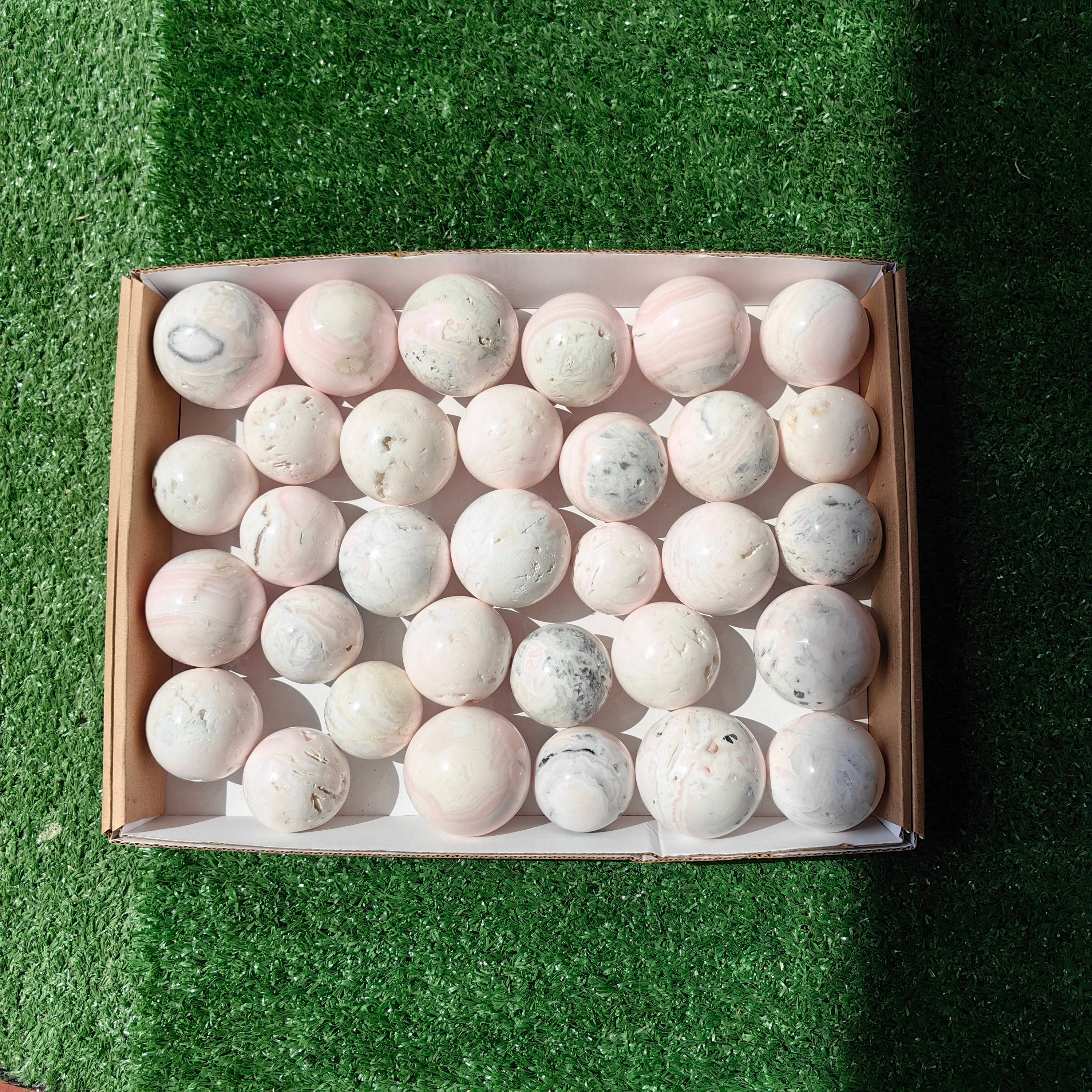 32 pc mangano calcite spheres
