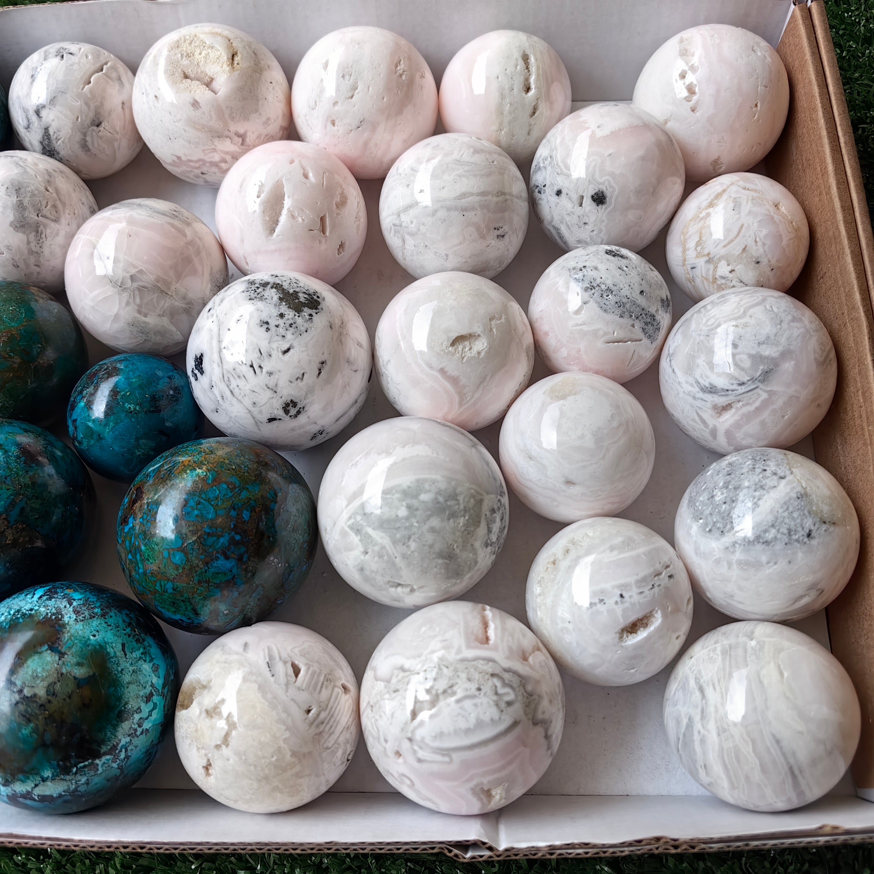 31 pc mangano calcite & chrysocolla spheres