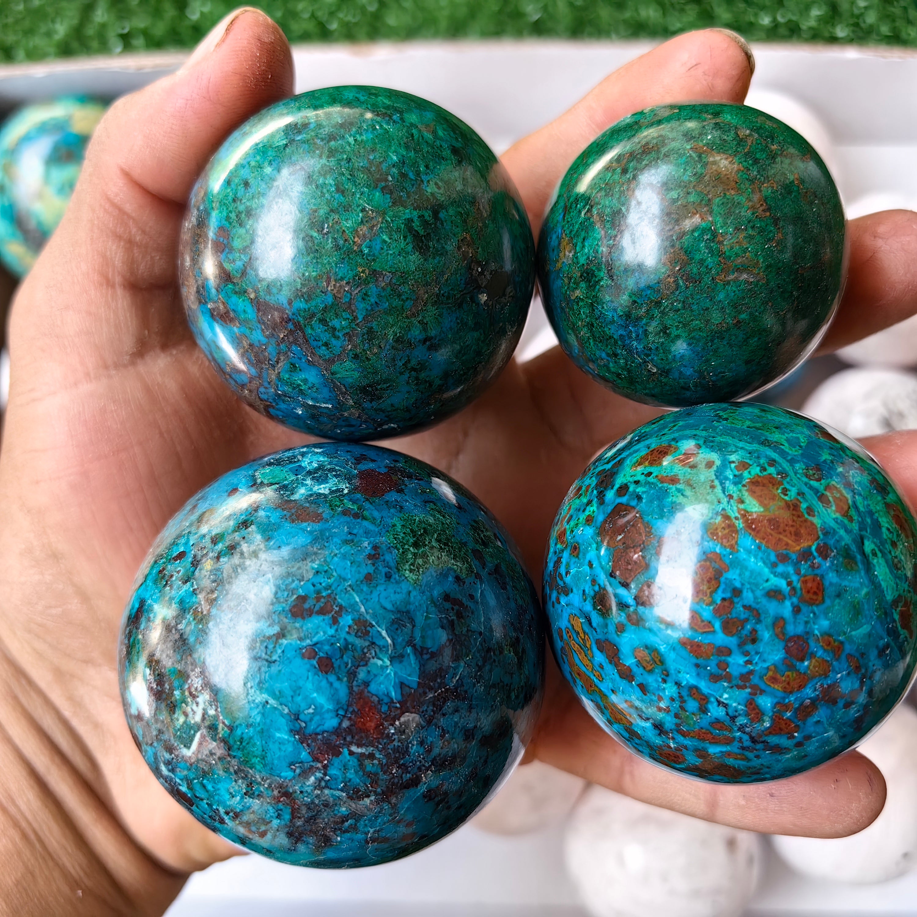 31 pc mangano calcite & chrysocolla spheres
