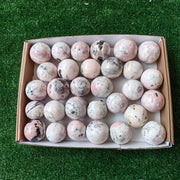 30 pc mangano calcite with rhodonite spheres