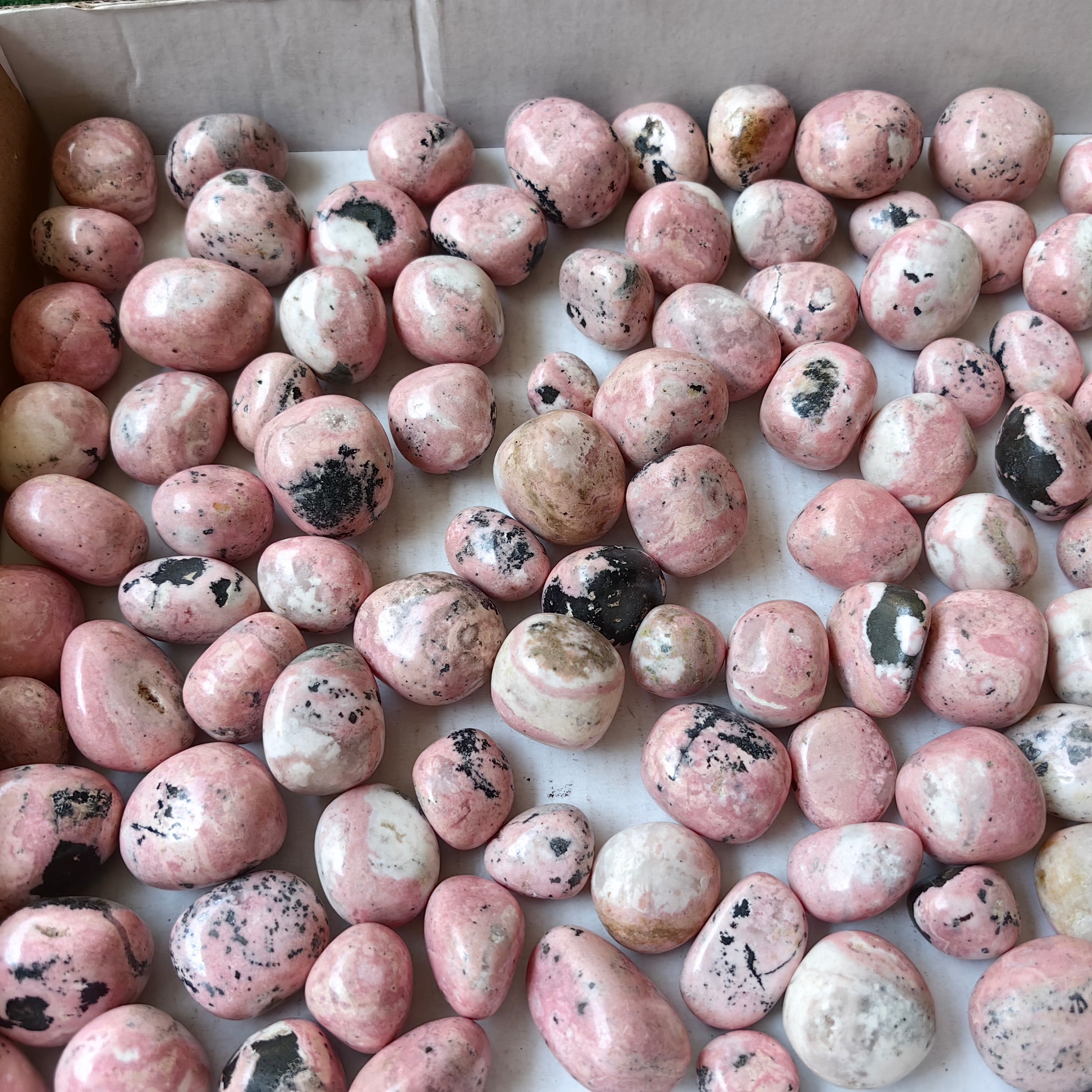 2 kg rhodonite tumbled