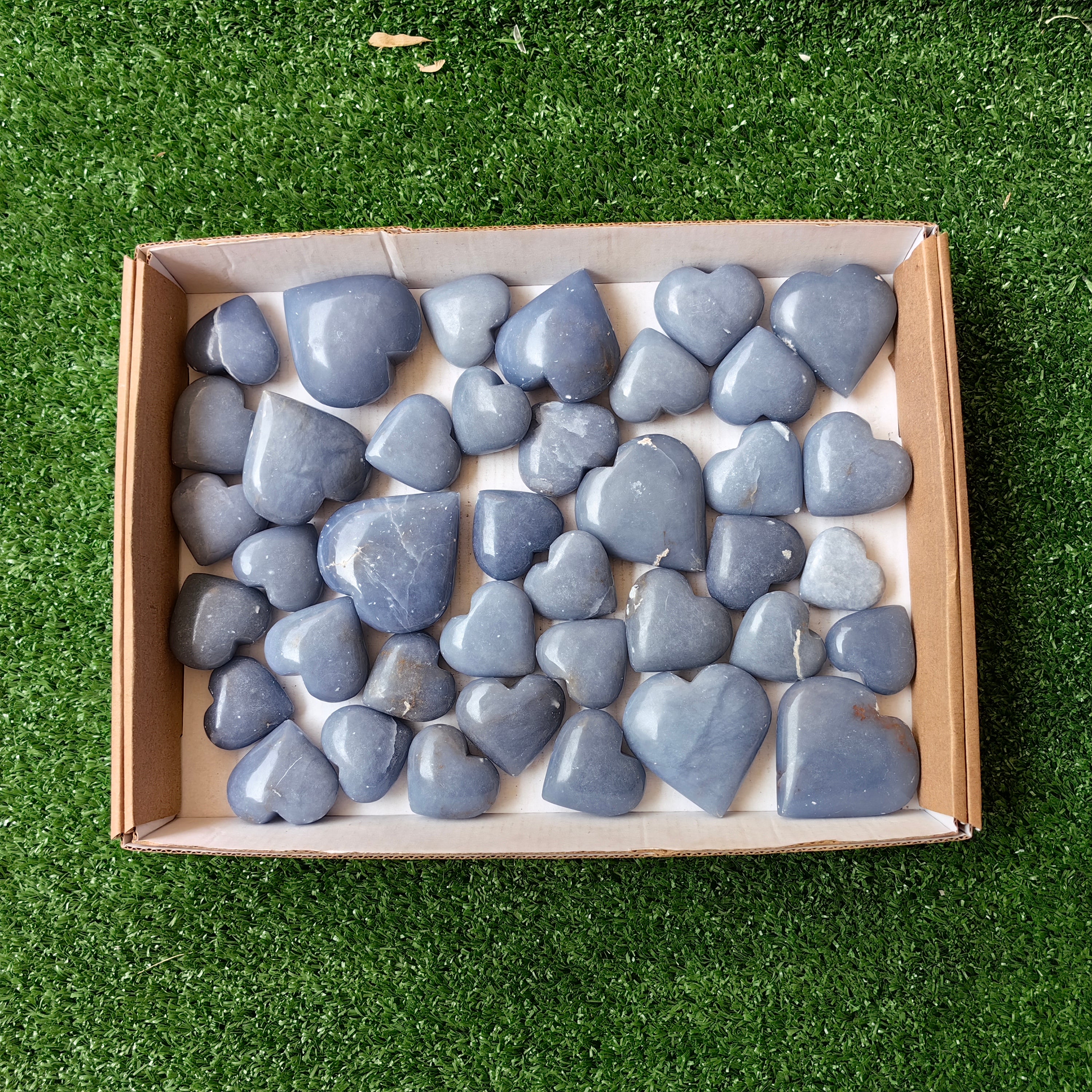 39 pc angelite hearts