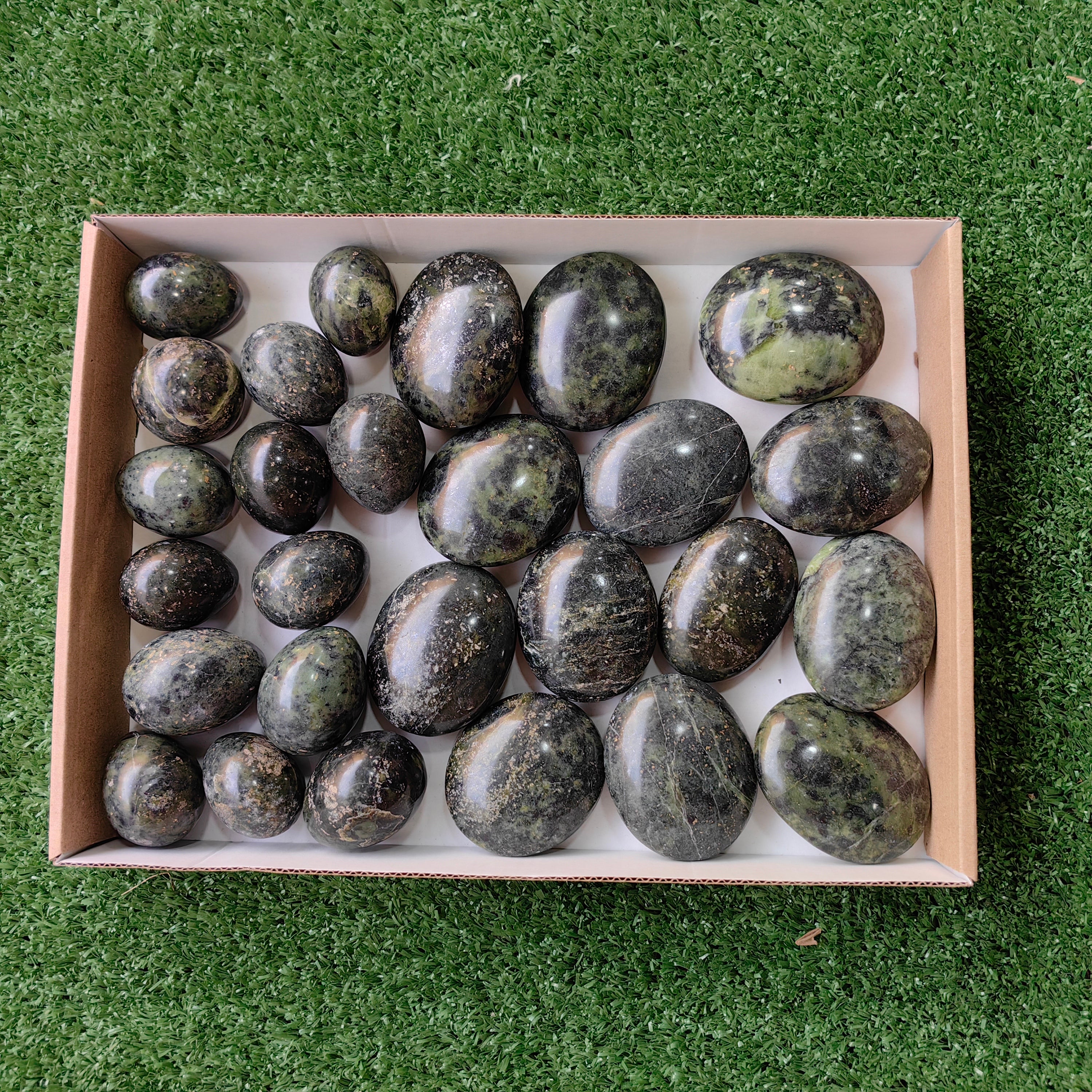 27 pc nephrite egg & palms