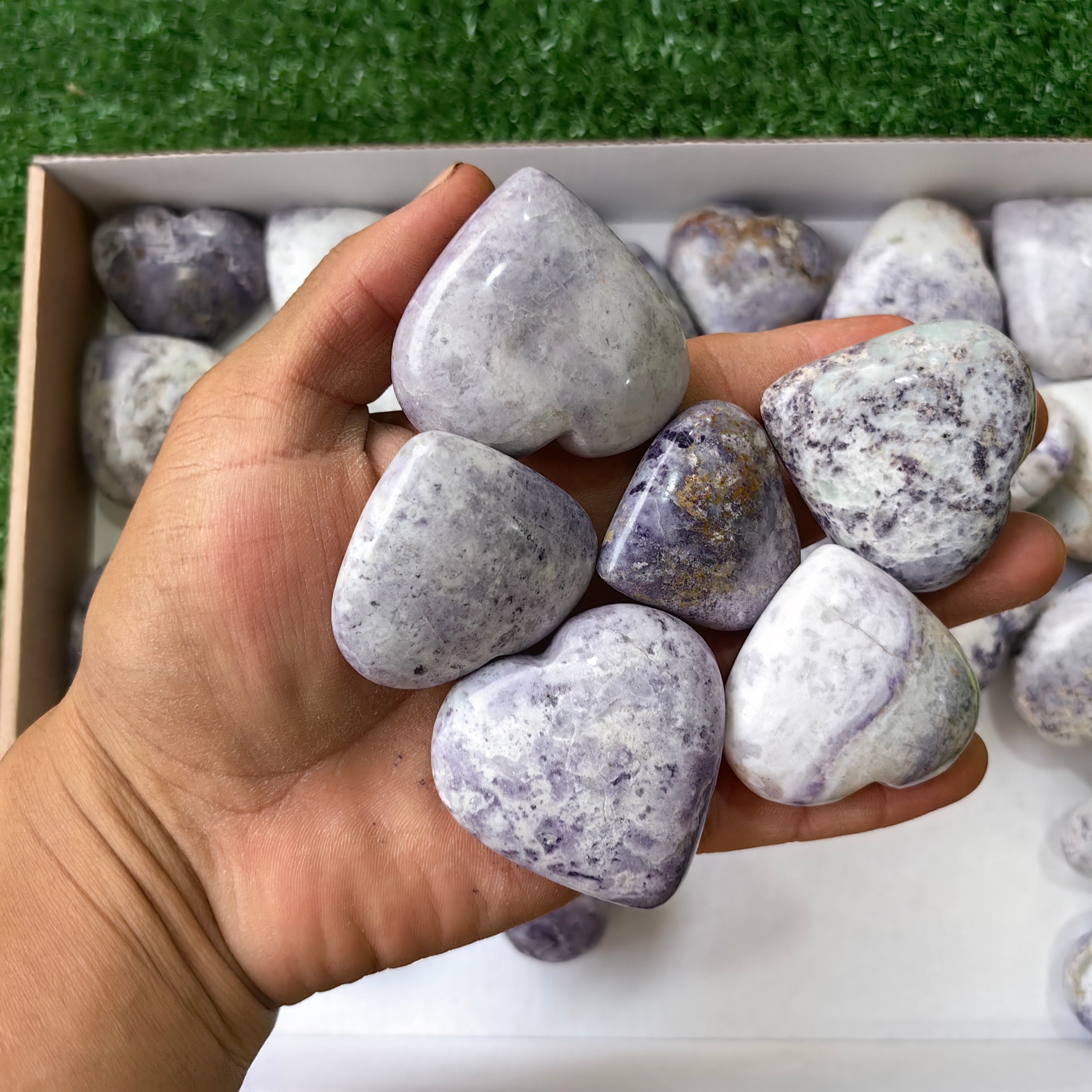32 pc bolivianite hearts