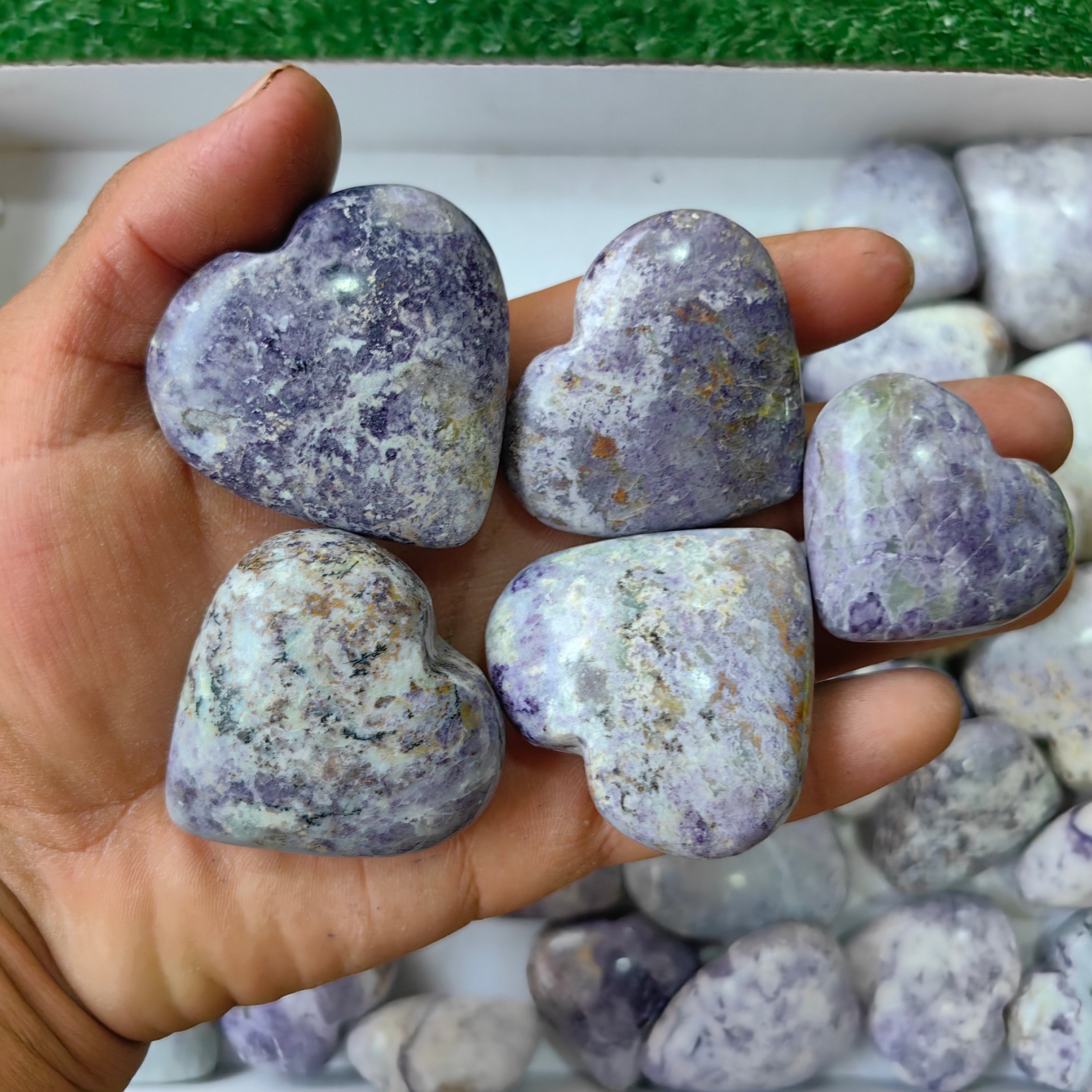 32 pc bolivianite hearts