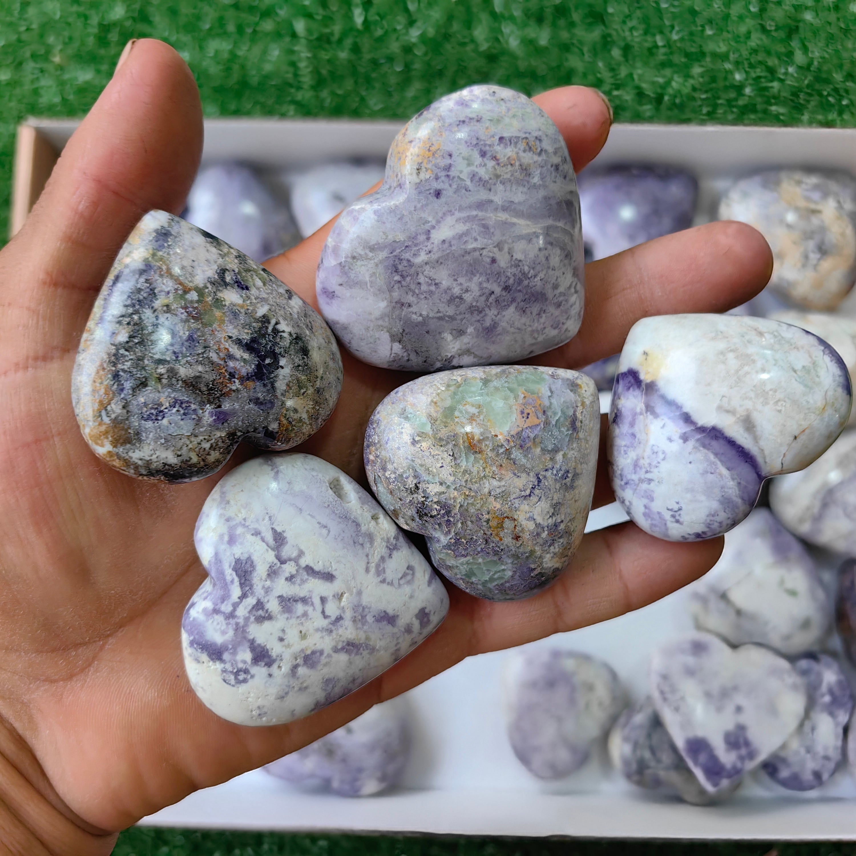32 pc bolivianite hearts
