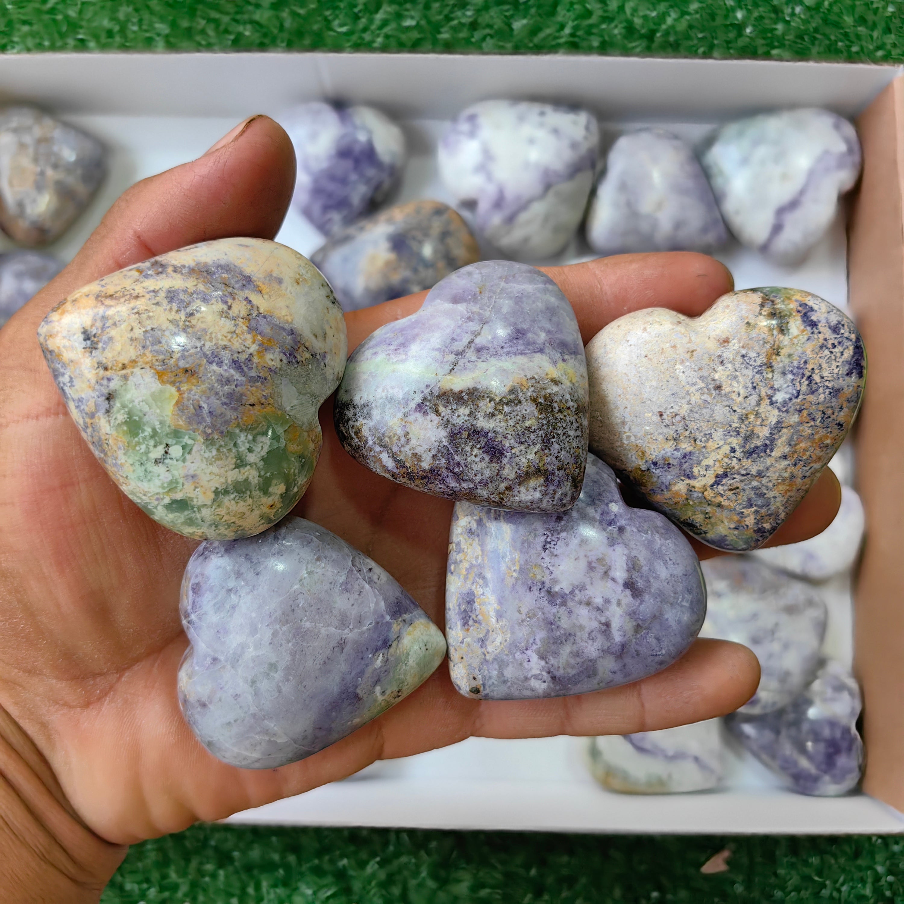 34 pc bolivianite hearts