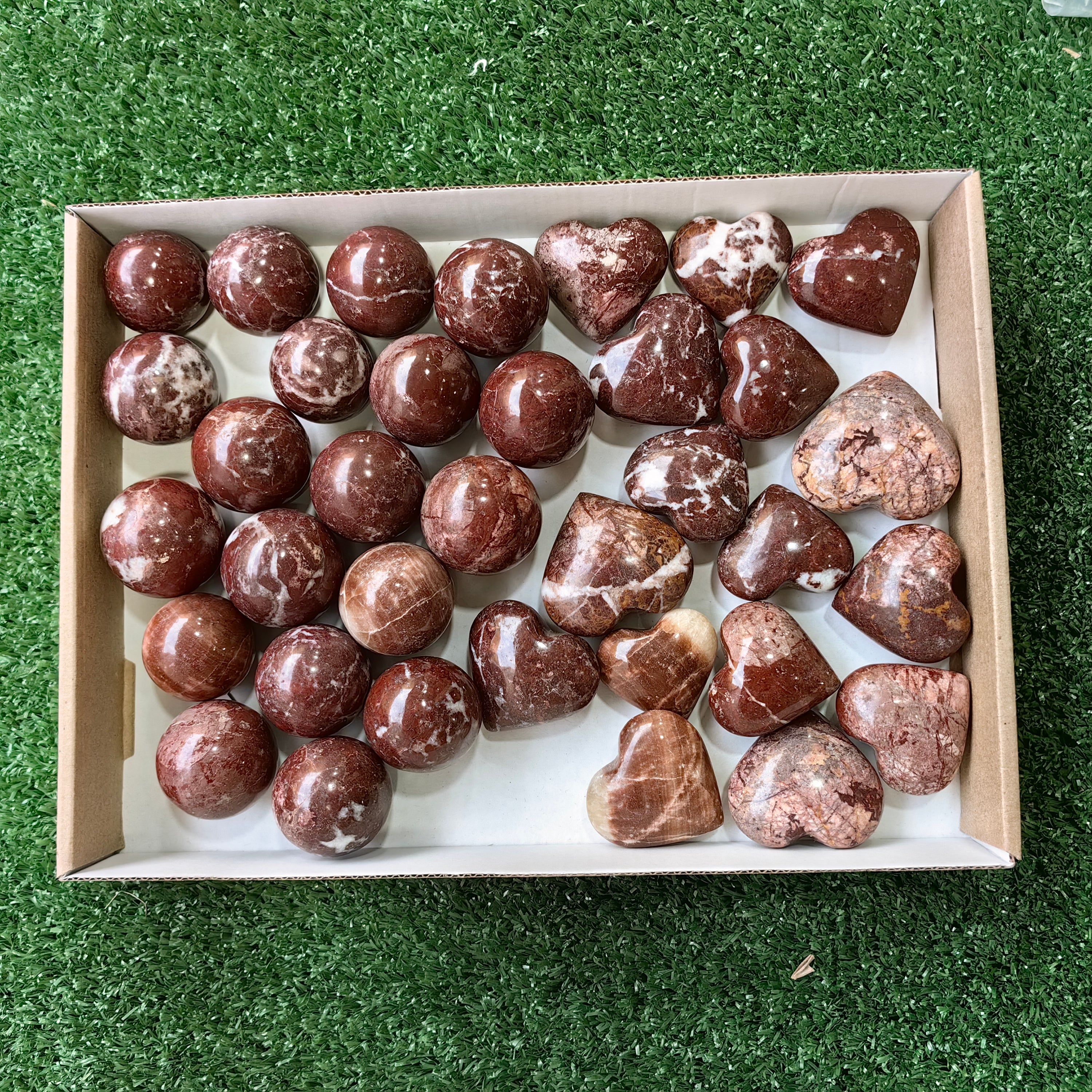 35 pc red onix sphere & hearts