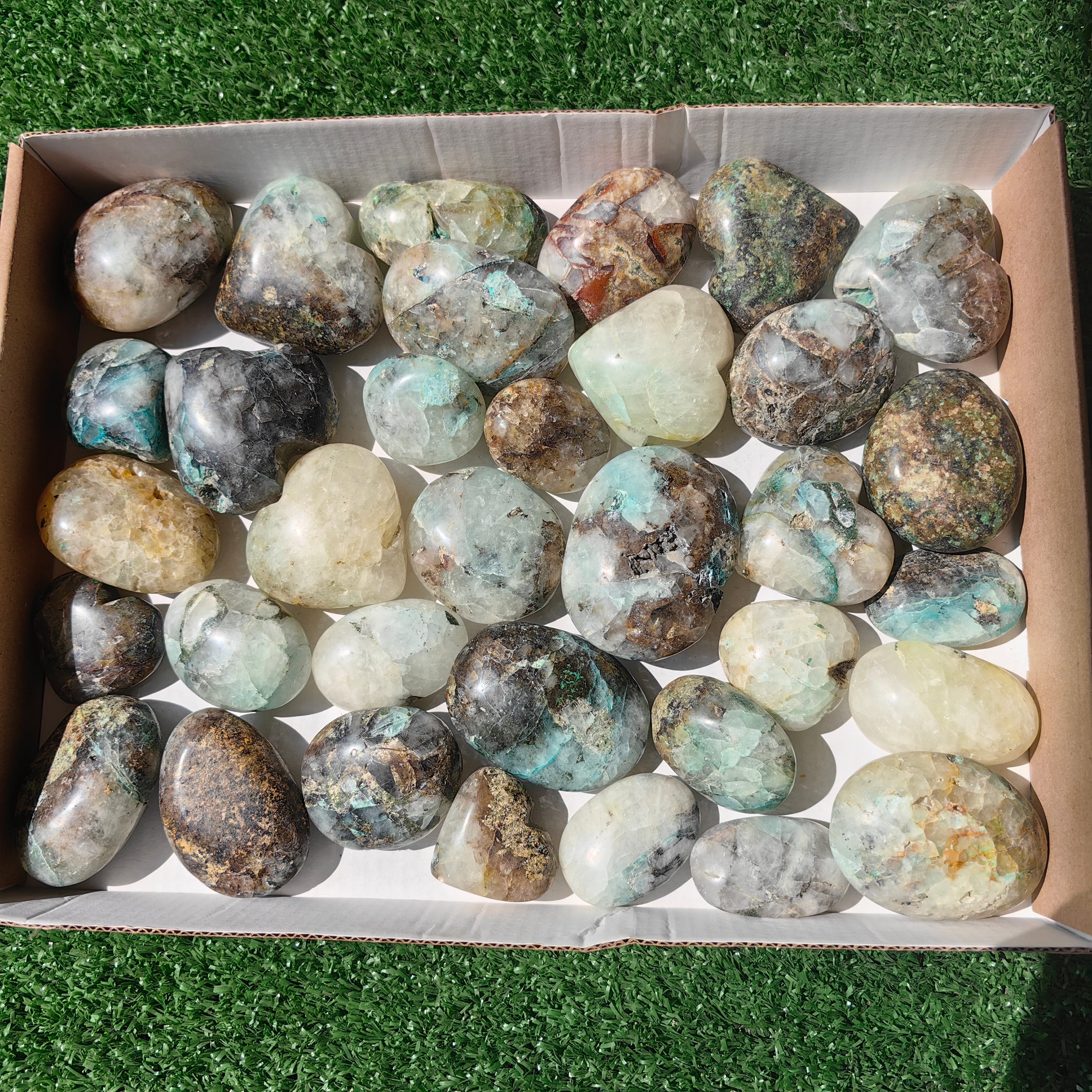 34 pc chrysocolla quartz palm & heart