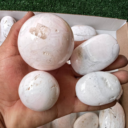 28 pc mangano spheres, palms & hearts