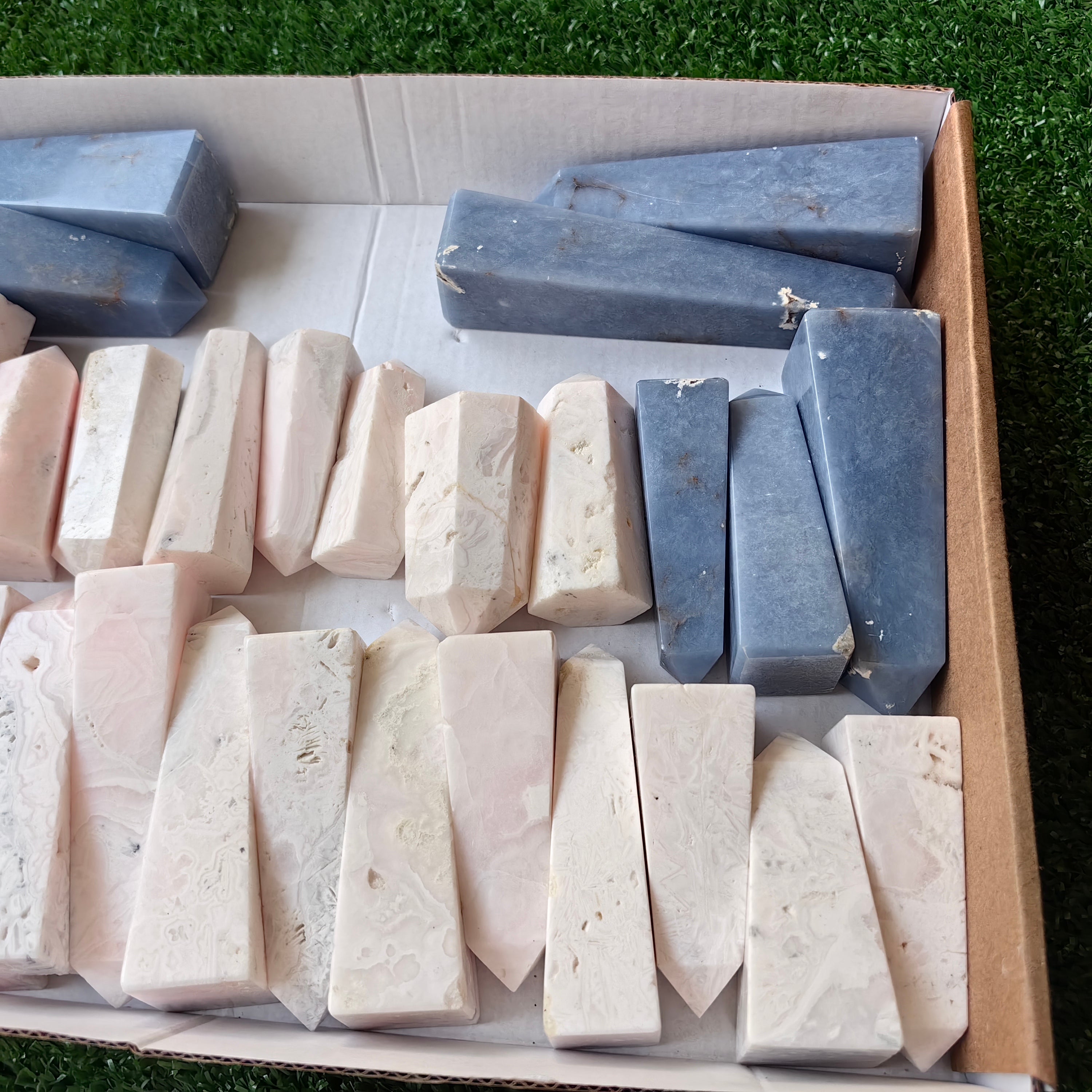32 pc angelite & mangano calcite towers