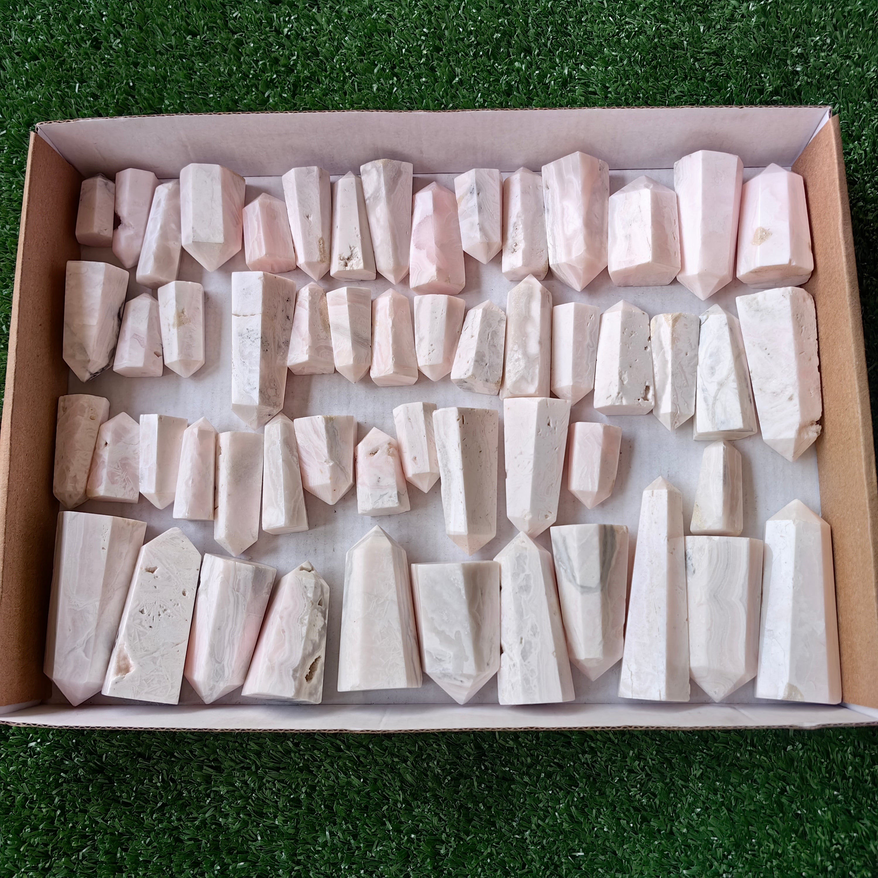 54 pc mangano calcite towers
