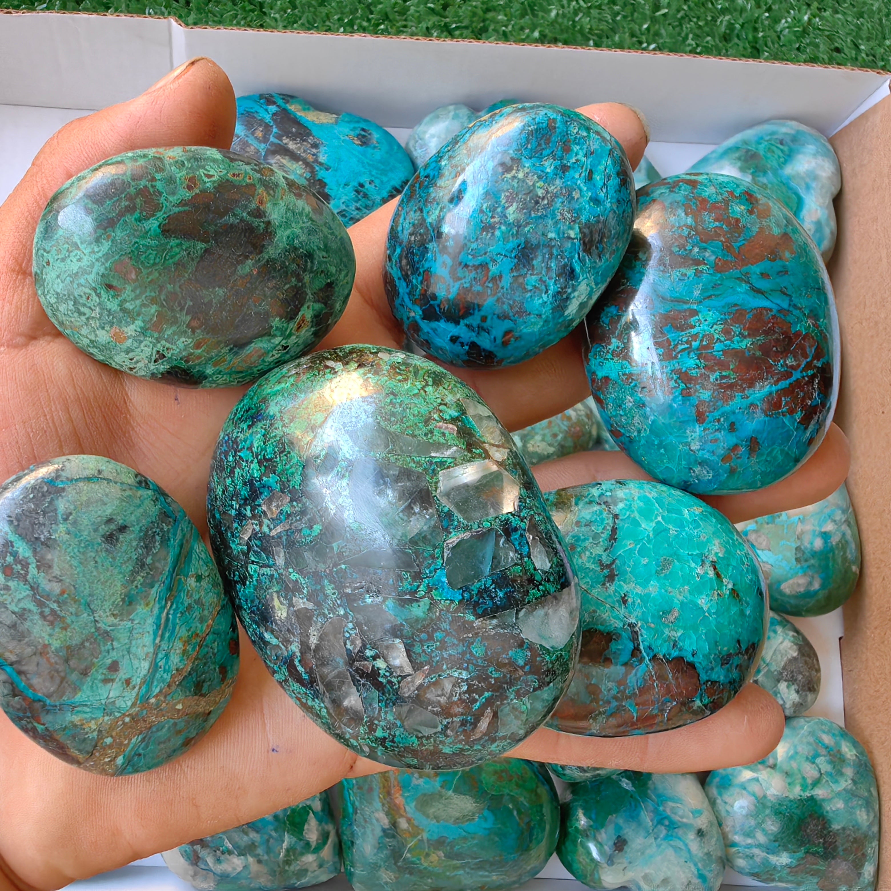 33 pc chrysocolla hearts & palms
