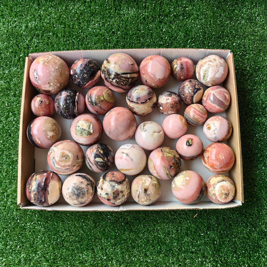 32 pc pink opal spheres