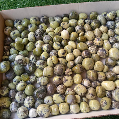 2 kg tumbled green serpentine