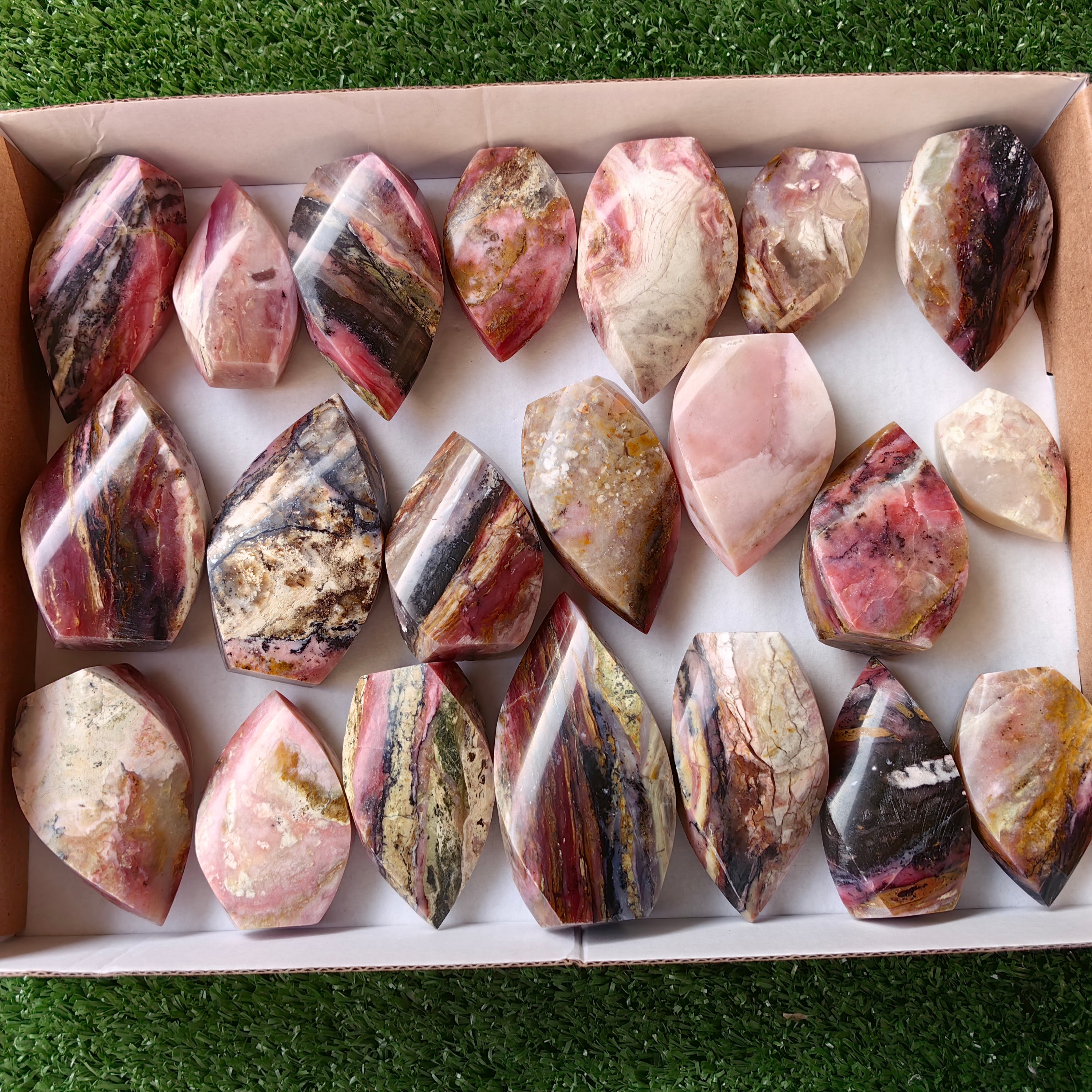 21 pc strawberry pink opal flames