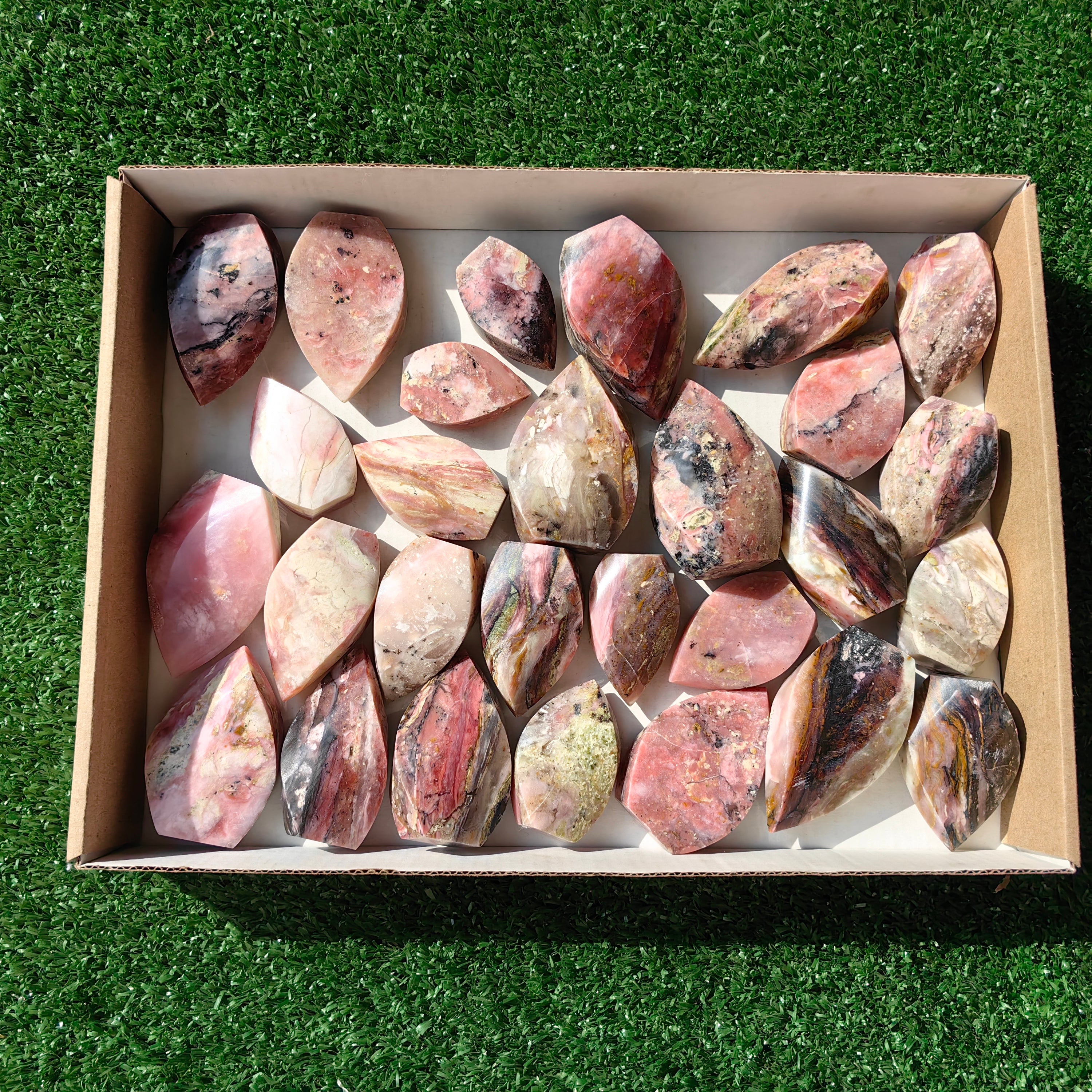 28 pc strawberry pink opal flames